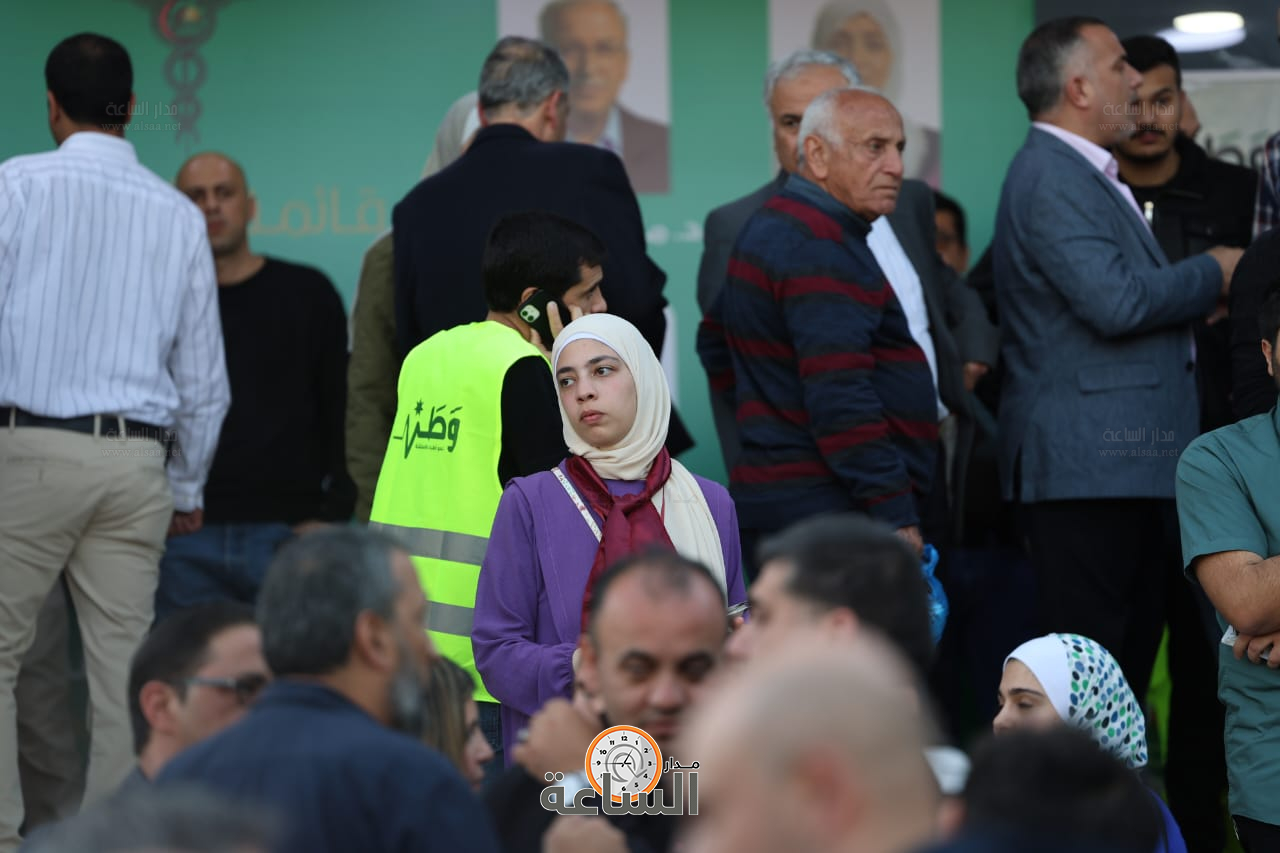 Madar Al-Saa Images 0.7675084332005984