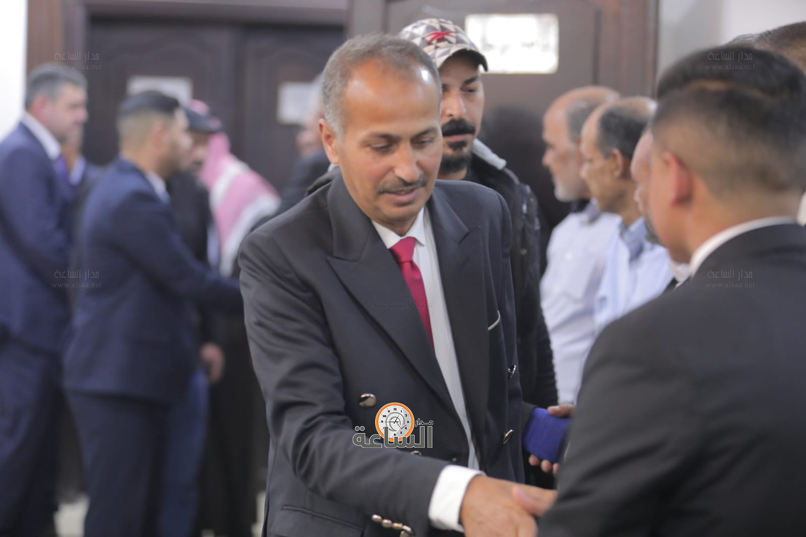 Madar Al-Saa Images 0.5625557270277735