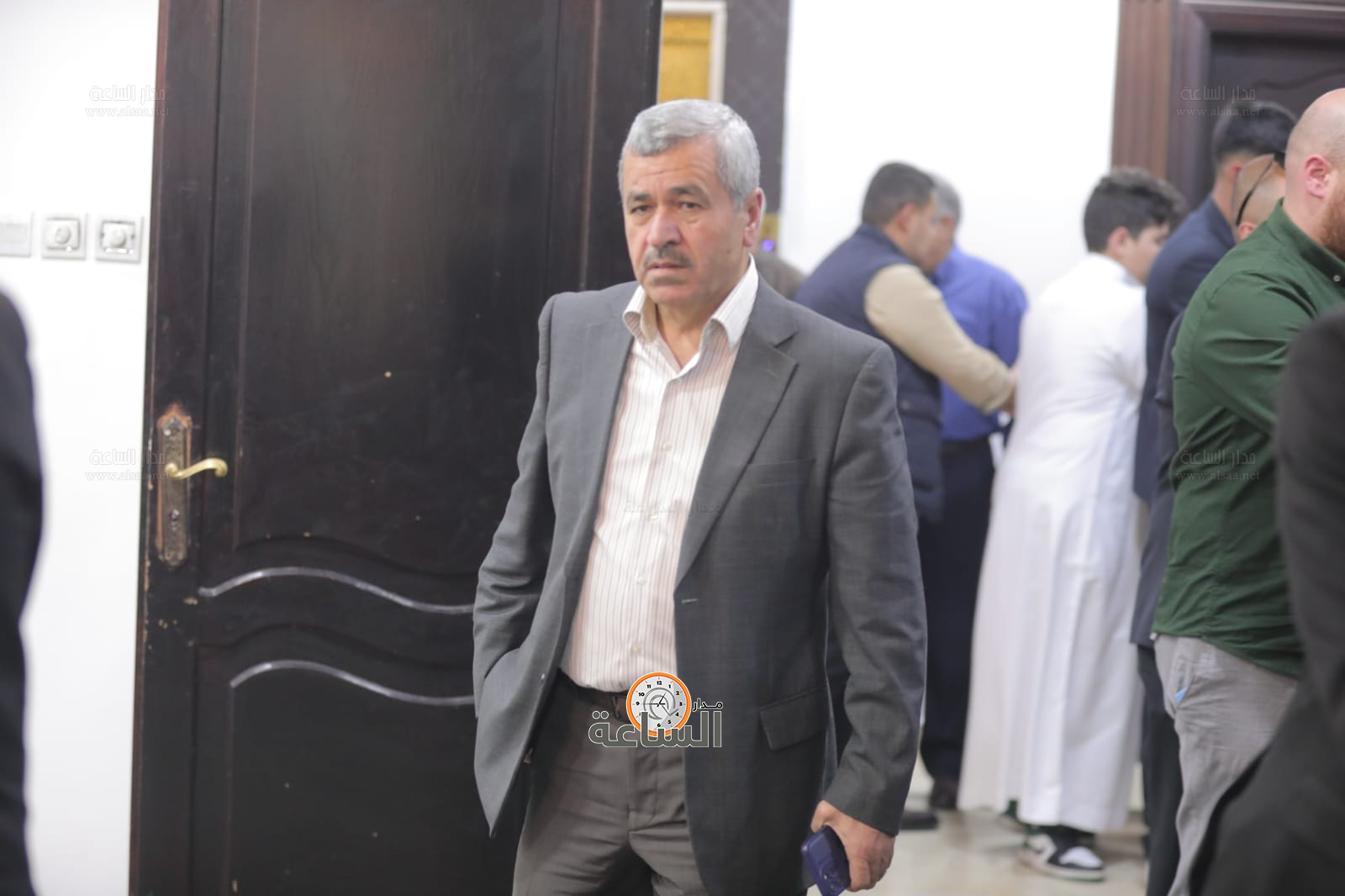 Madar Al-Saa Images 0.9170056062384999