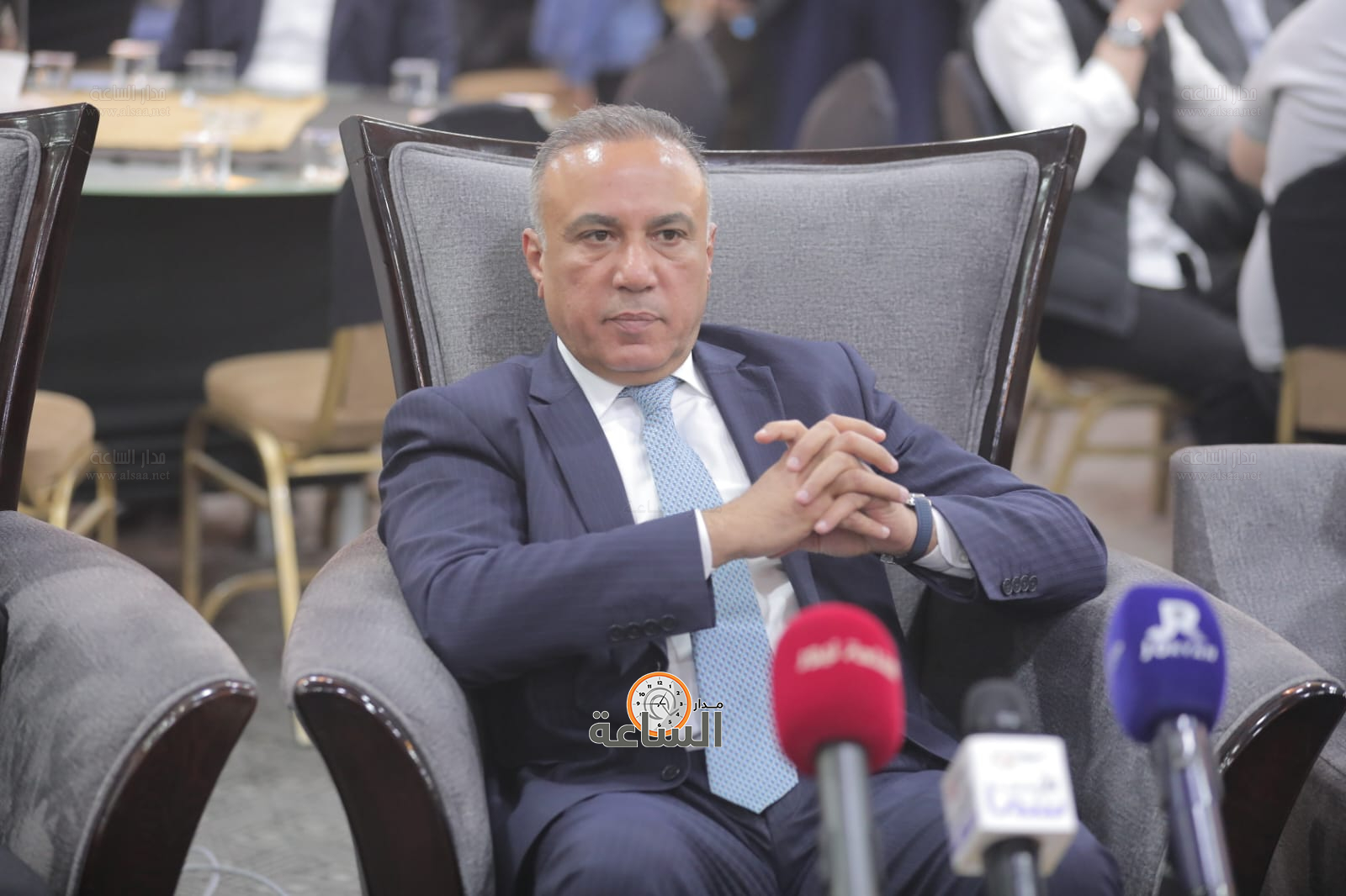 Madar Al-Saa Images 0.8709383395070162