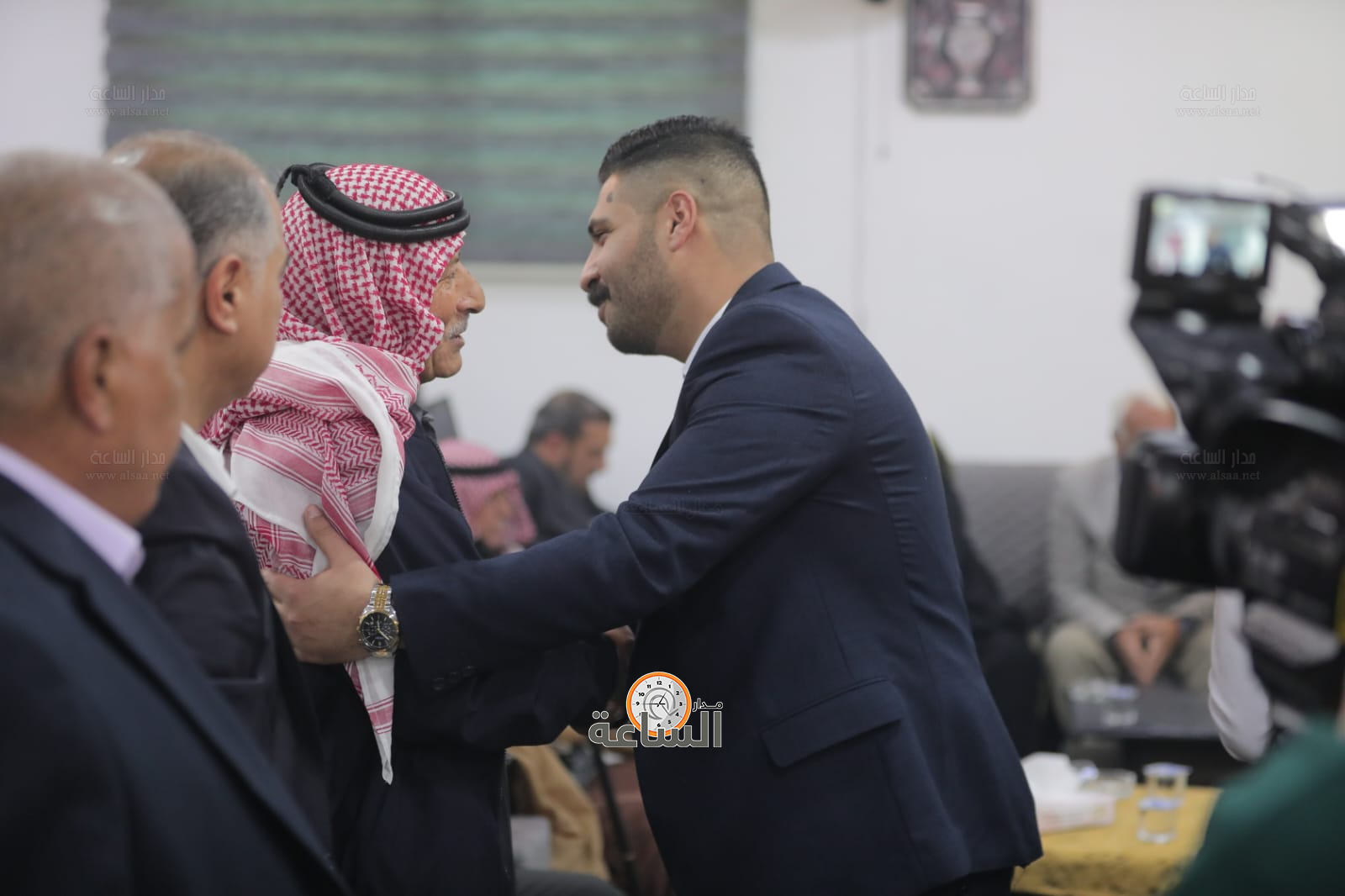 Madar Al-Saa Images 0.33748604616073485