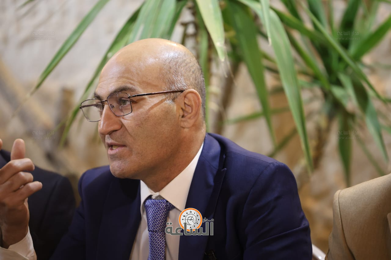 Madar Al-Saa Images 0.7245473385810063