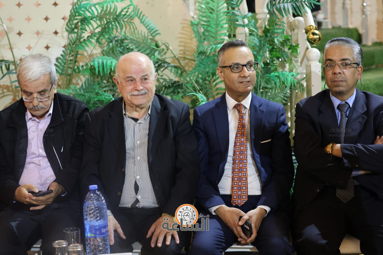 Madar Al-Saa Images 0.47050655293484955