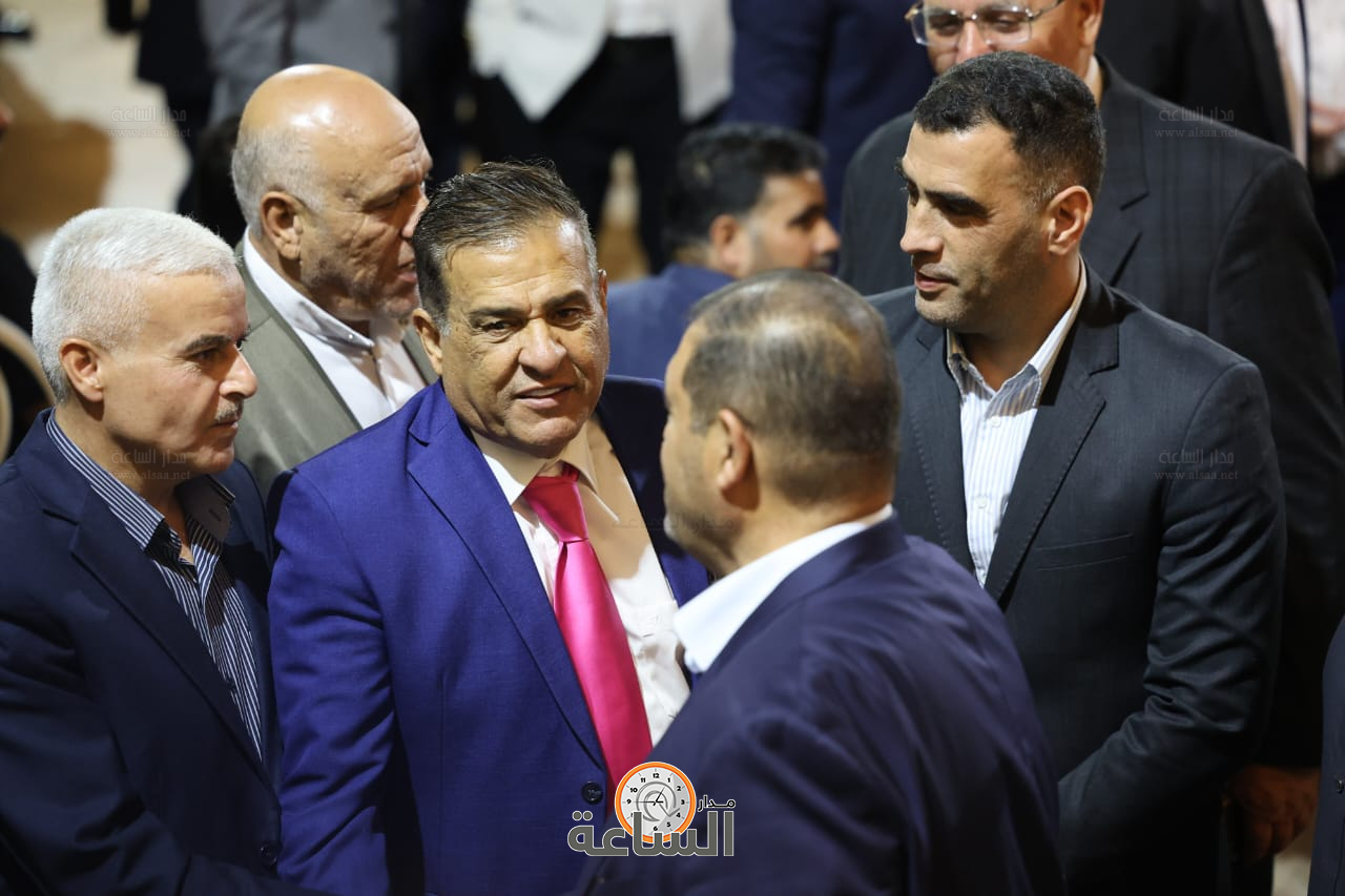 Madar Al-Saa Images 0.4377538923043939