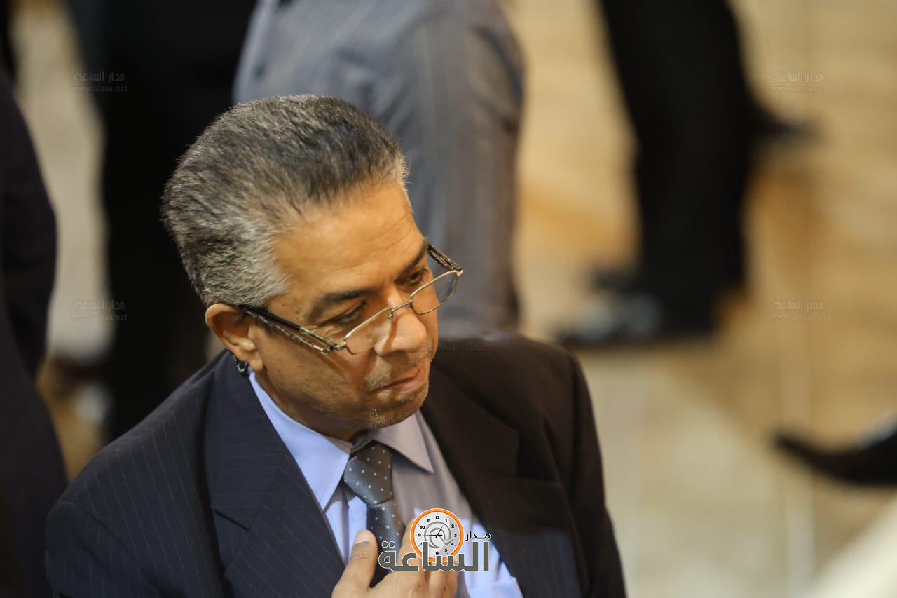 Madar Al-Saa Images 0.5345707636915572