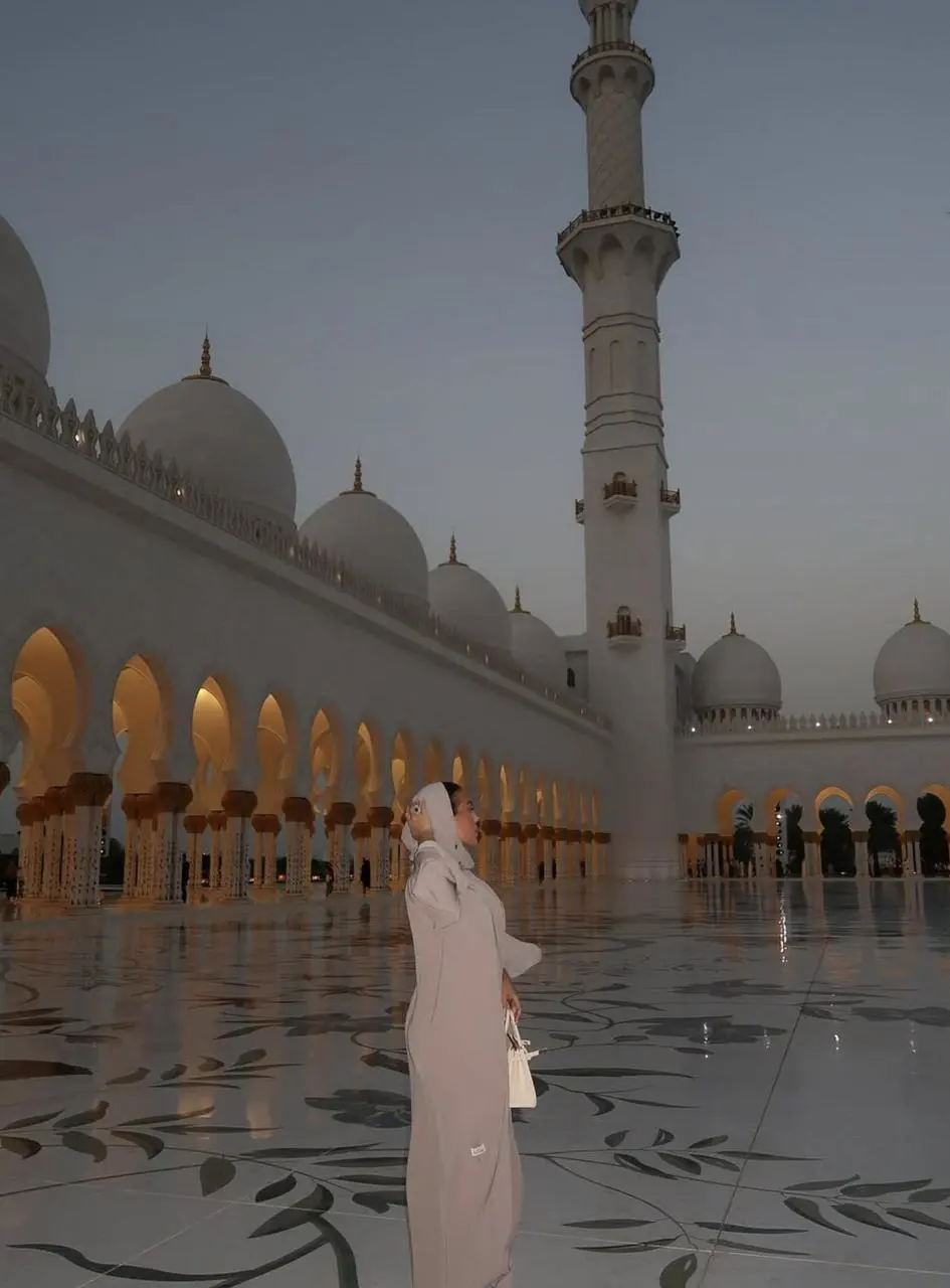 Madar Al-Saa Images 0.09721551121731475