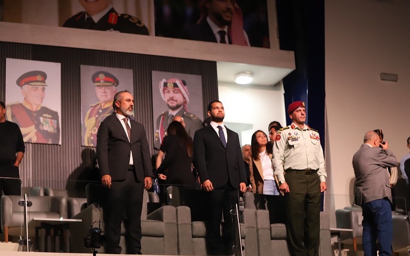 Madar Al-Saa Images 0.45037562413820953