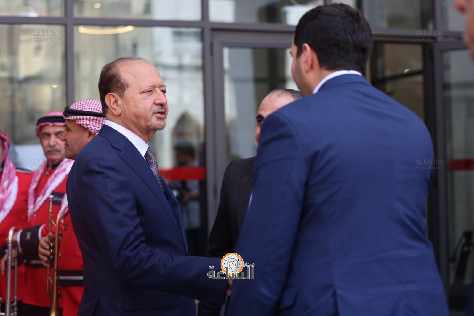 Madar Al-Saa Images 0.17632845840831124