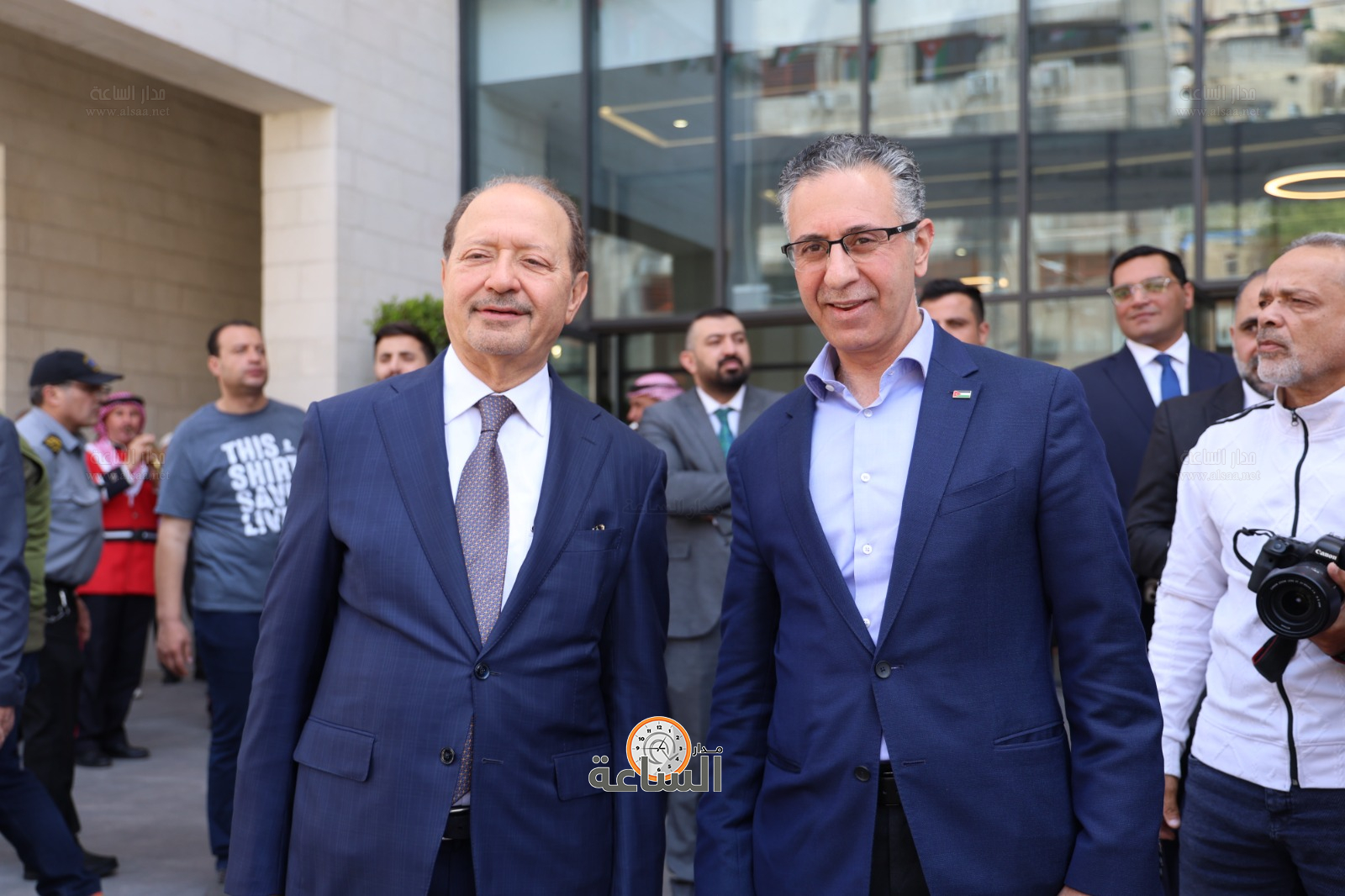 Madar Al-Saa Images 0.6610365518295144