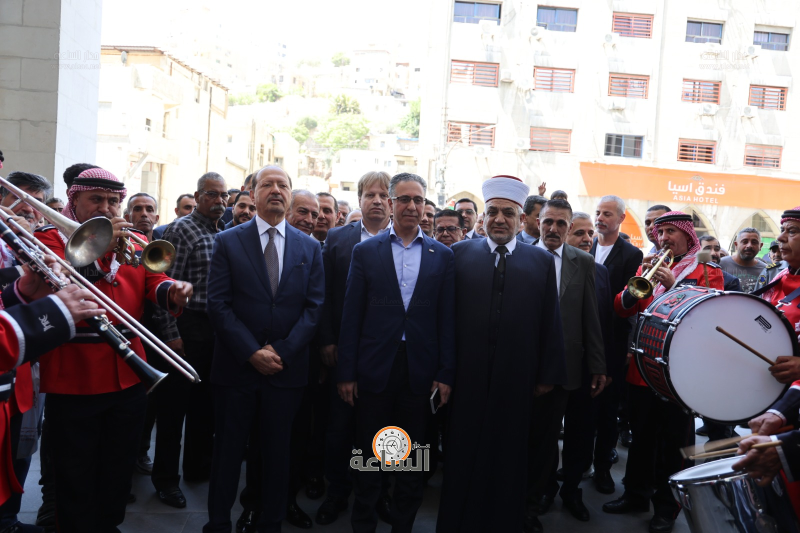 Madar Al-Saa Images 0.19080616919299287