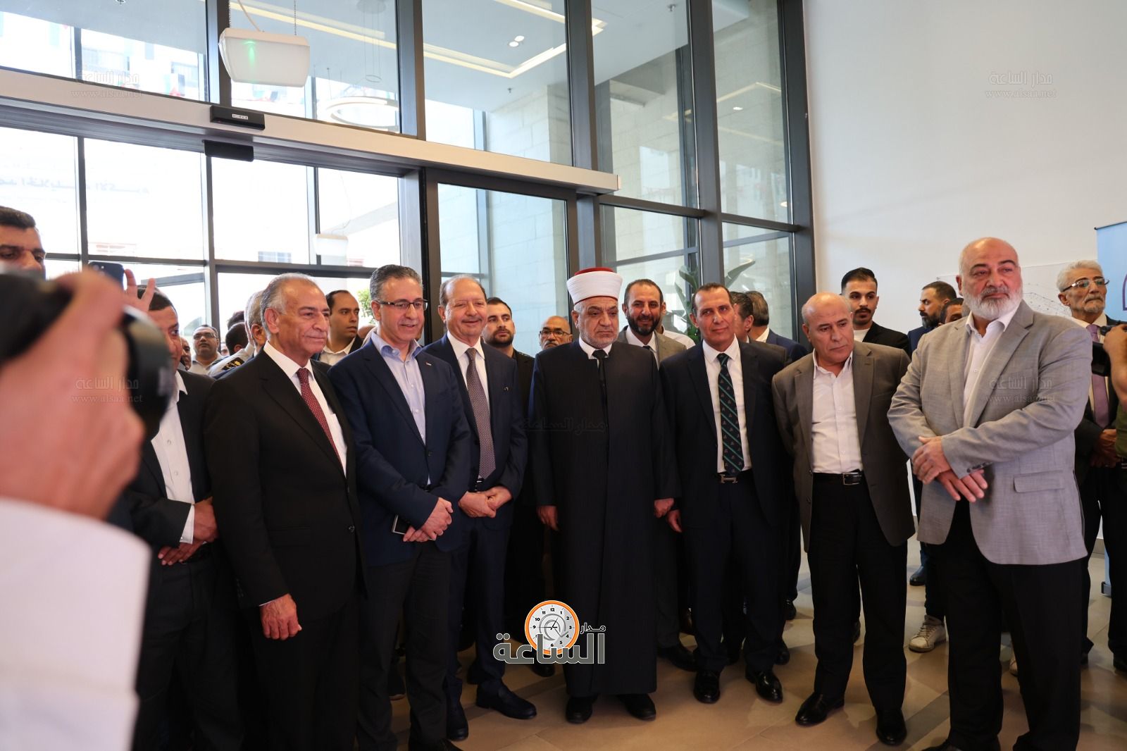 Madar Al-Saa Images 0.7396344530738909