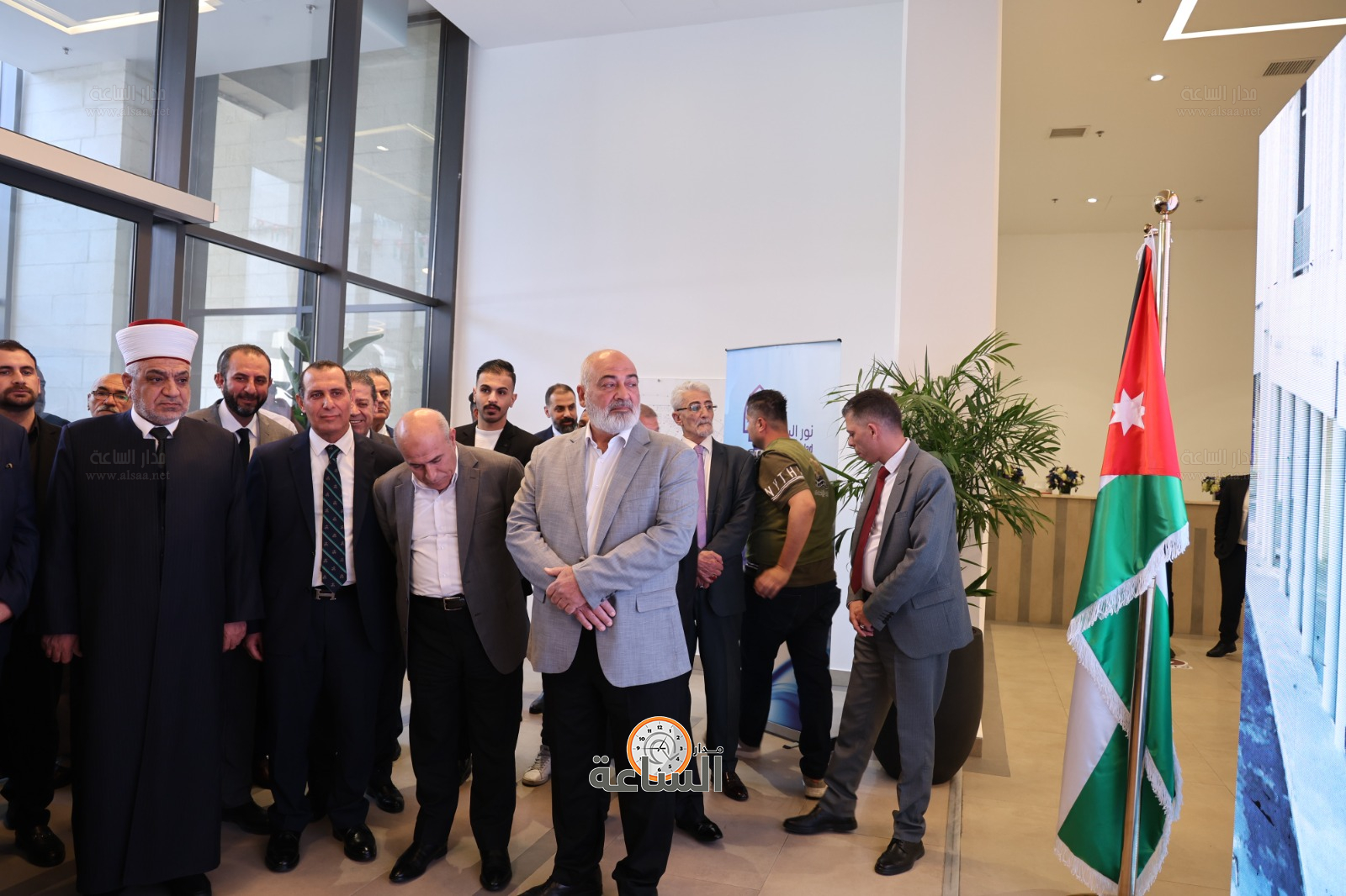 Madar Al-Saa Images 0.2304179294153711