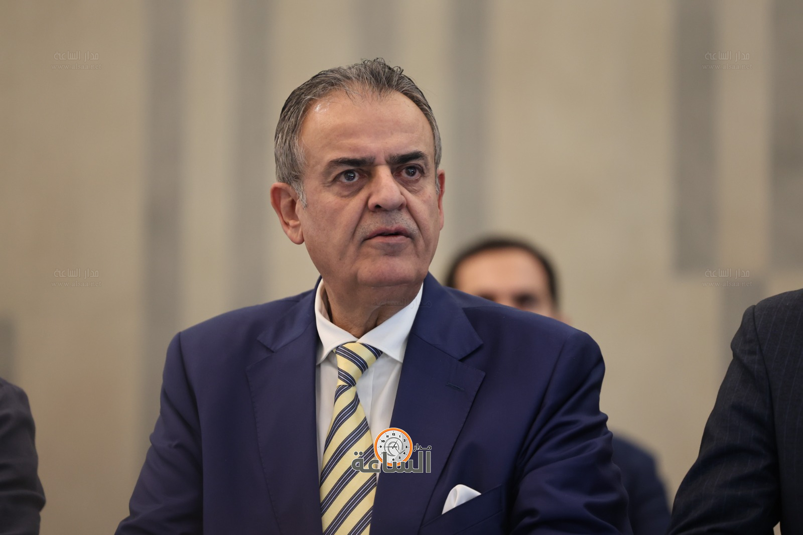 Madar Al-Saa Images 0.9977240039040041