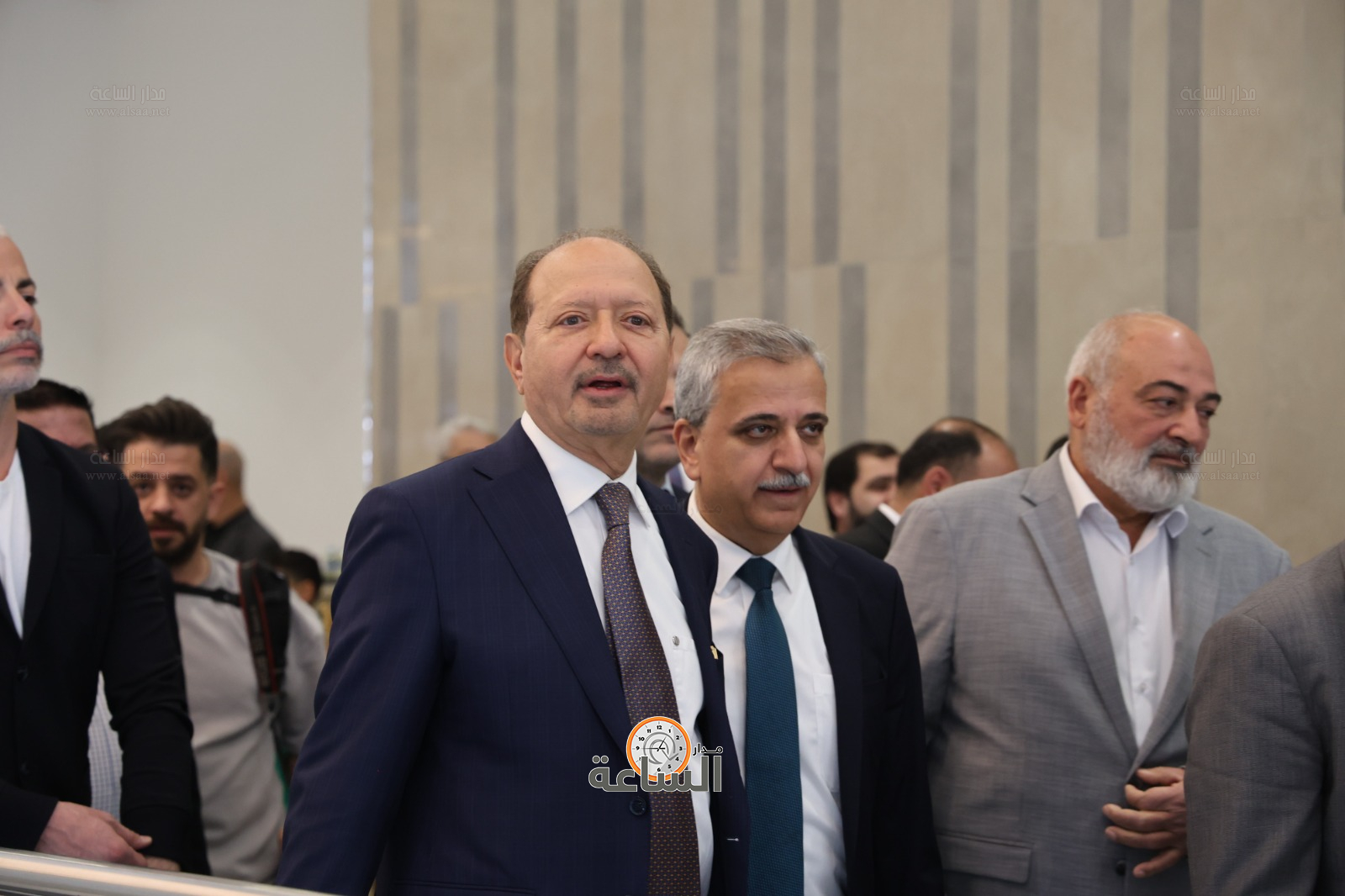 Madar Al-Saa Images 0.7401547239048666