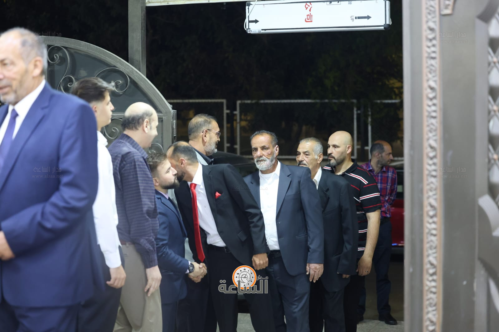 Madar Al-Saa Images 0.47668008155828945