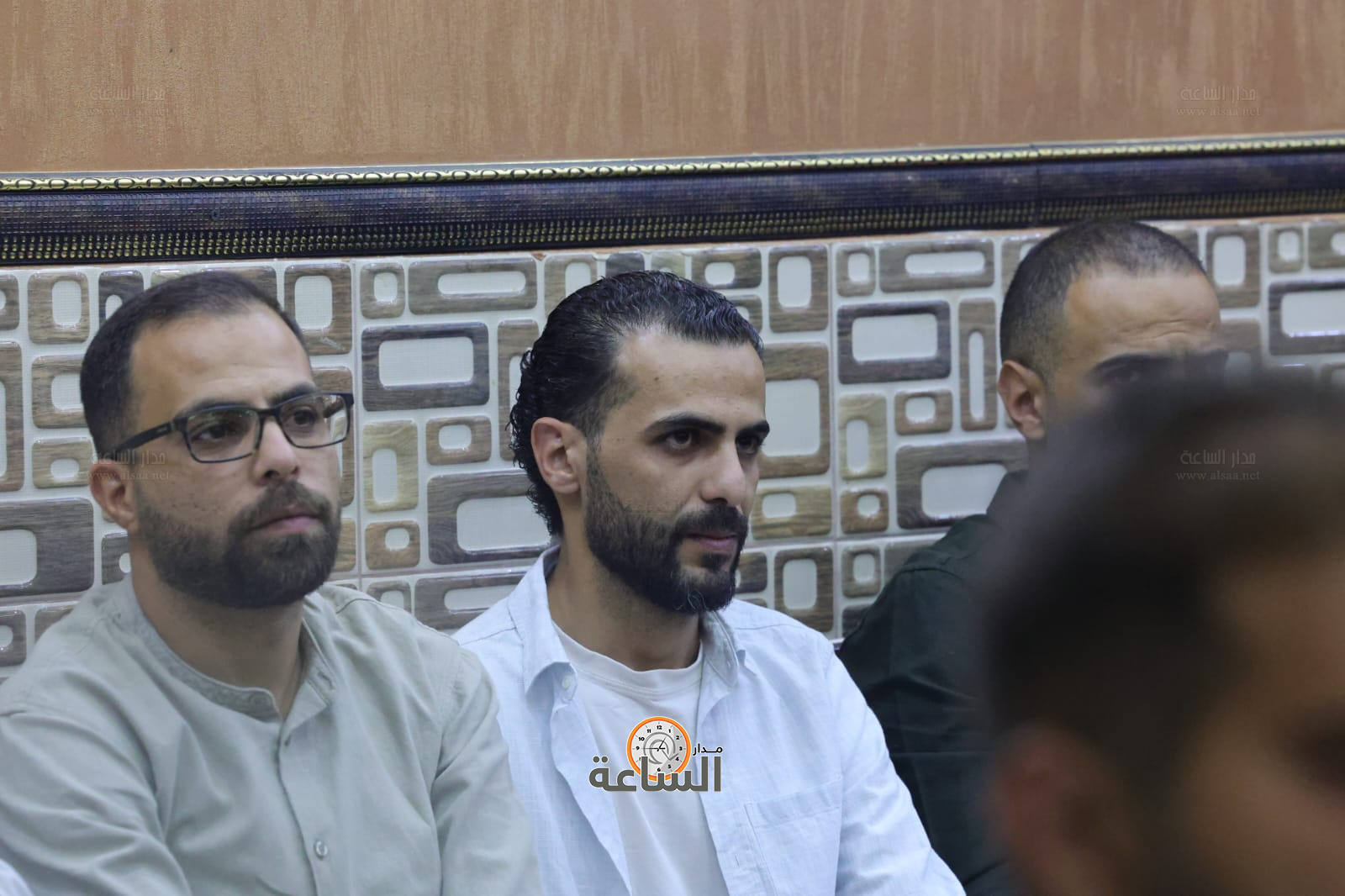 Madar Al-Saa Images 0.4037268484159685