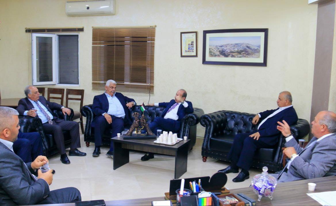 Madar Al-Saa Images 0.6364231151222921