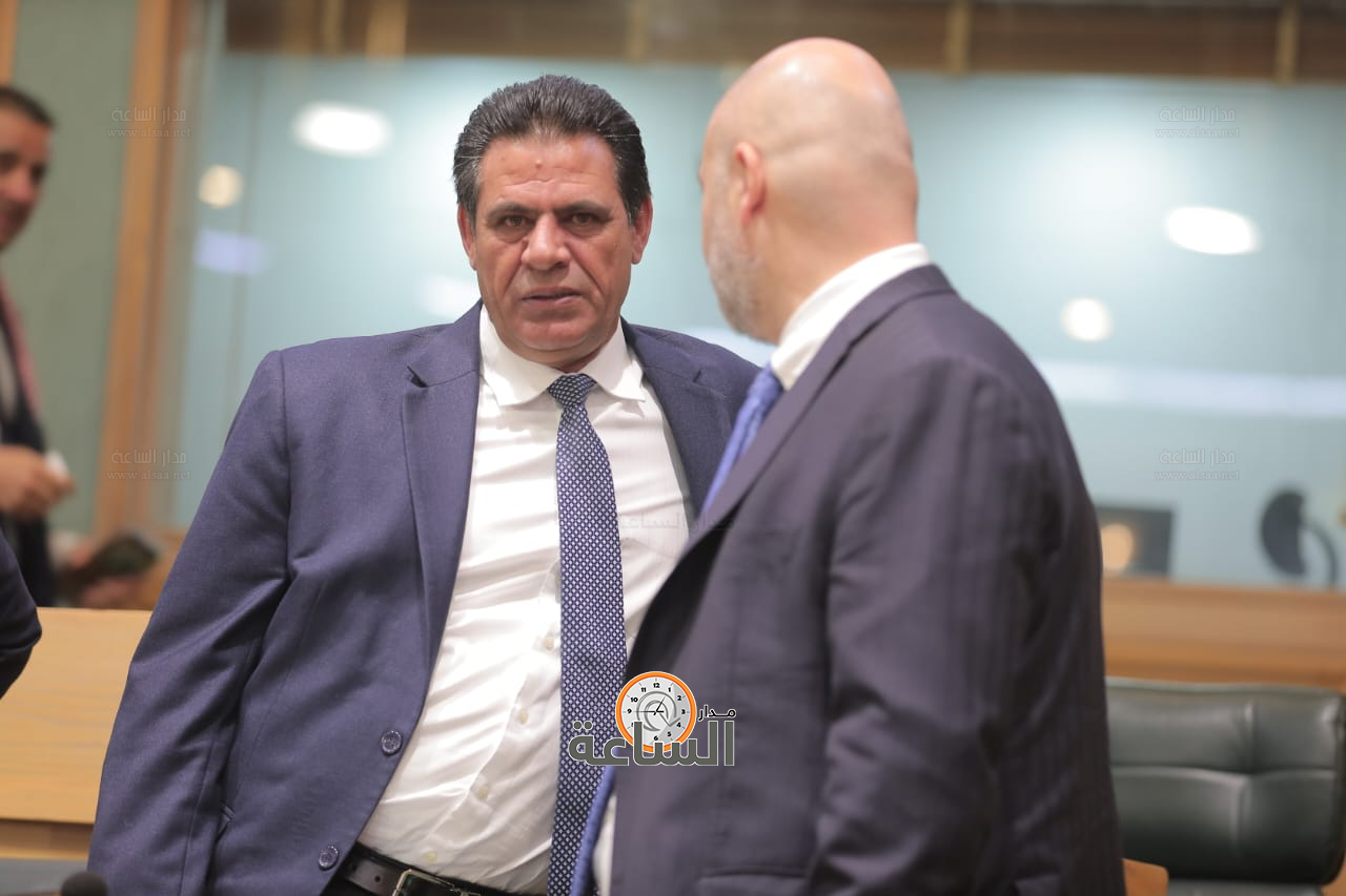 Madar Al-Saa Images 0.9854113364919276