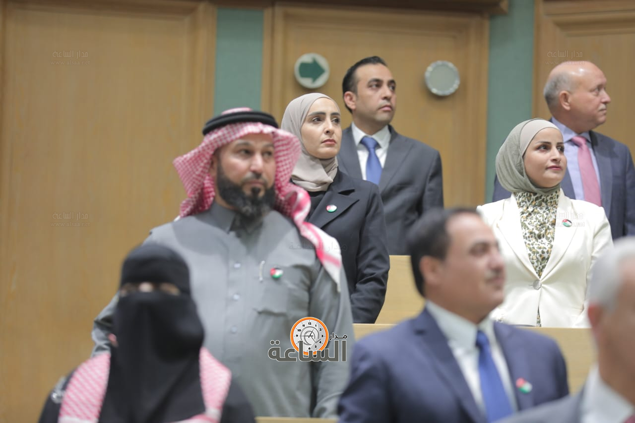 Madar Al-Saa Images 0.7366505598197401