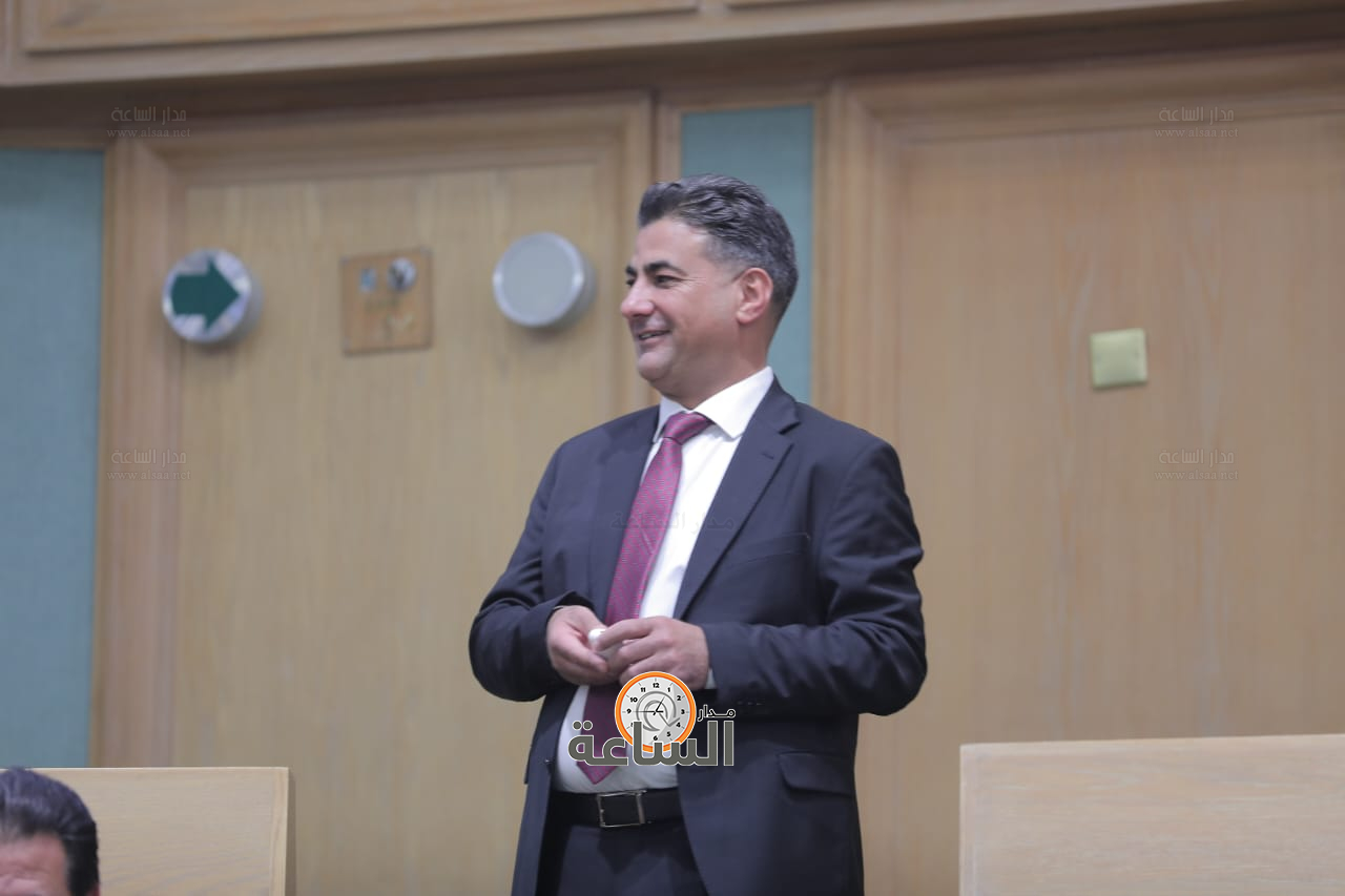 Madar Al-Saa Images 0.15517307743274367