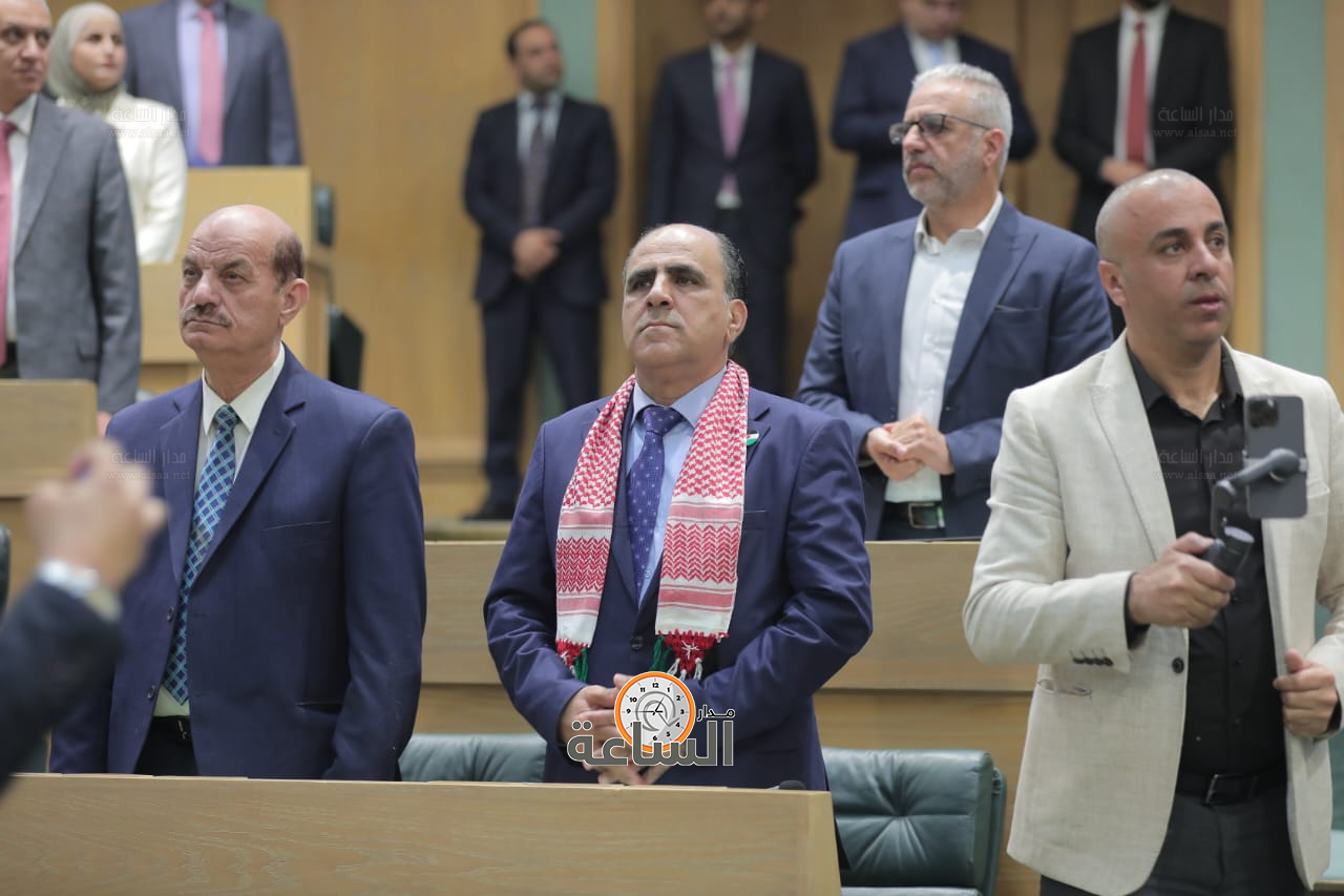 Madar Al-Saa Images 0.21748734122043245