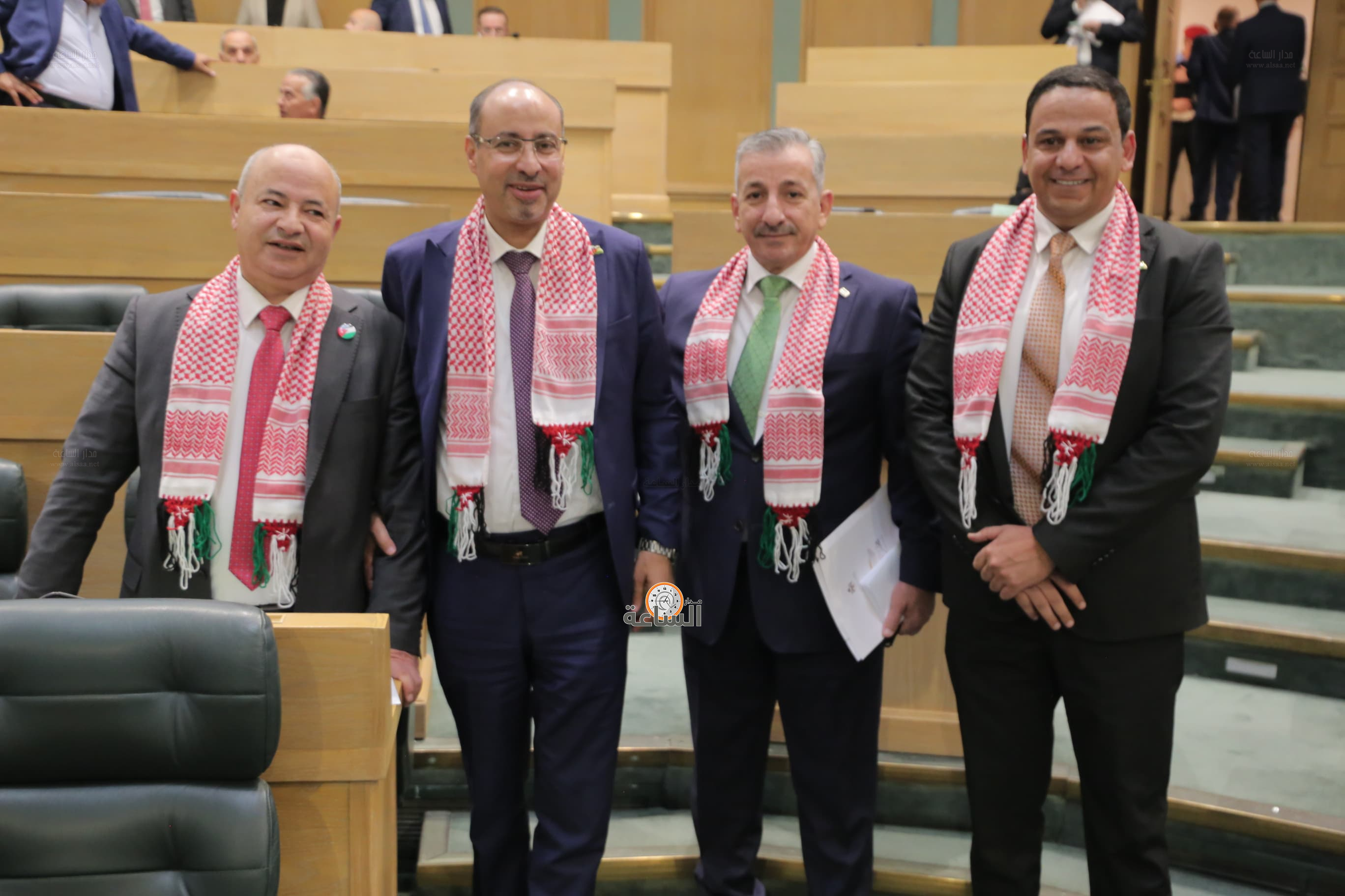 Madar Al-Saa Images 0.04385968158870224