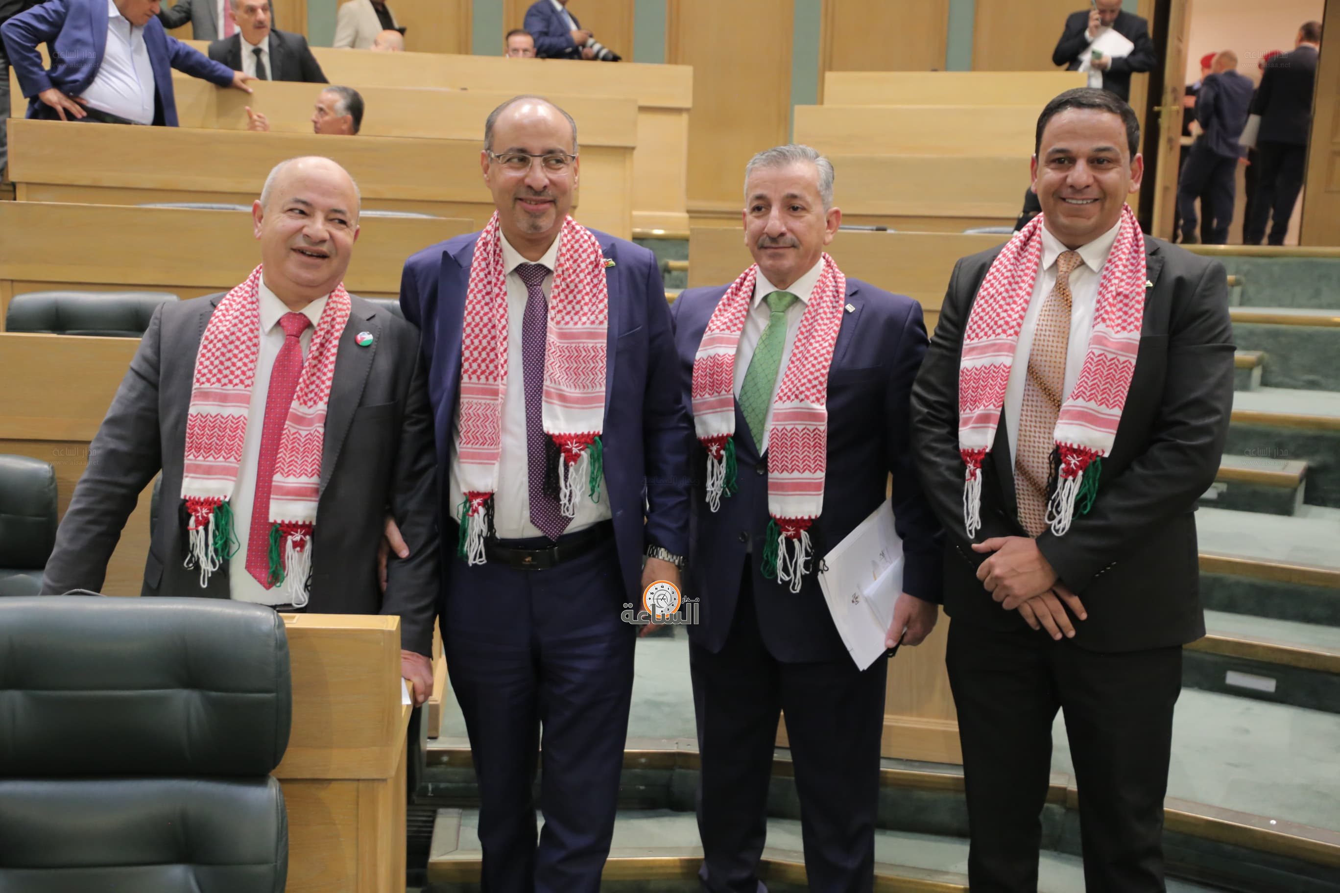 Madar Al-Saa Images 0.5539732334687545