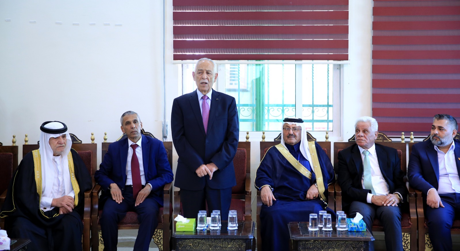 Madar Al-Saa Images 0.636014380624457