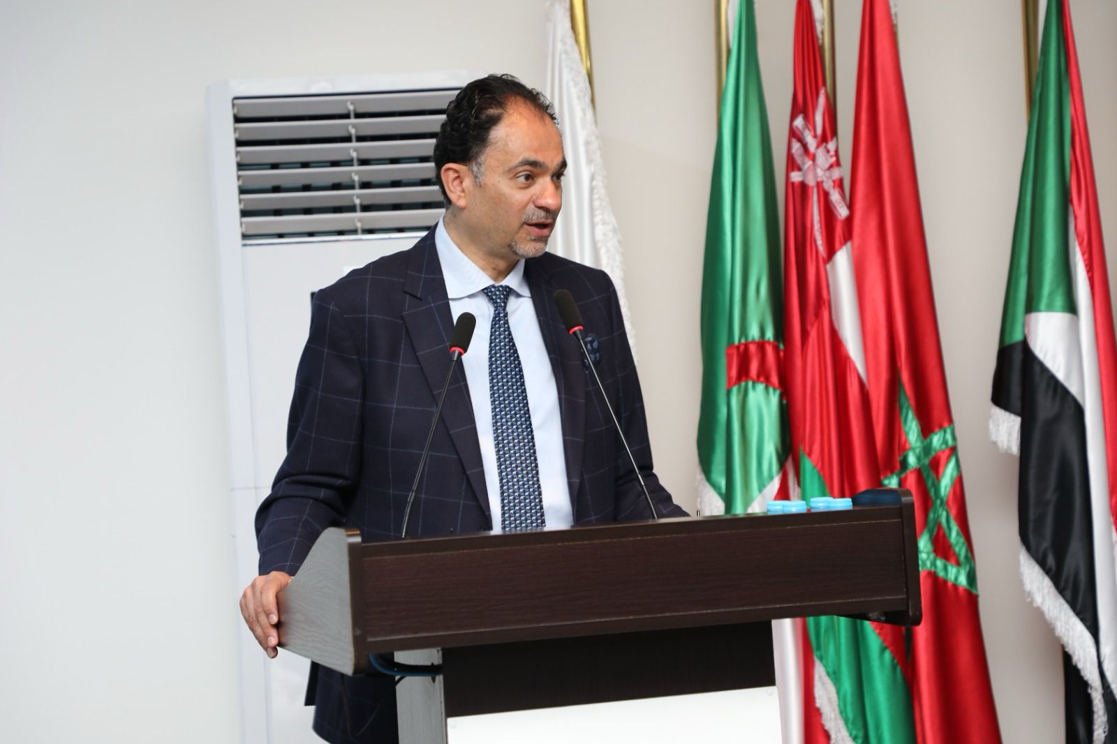 Madar Al-Saa Images 0.9200470172973328