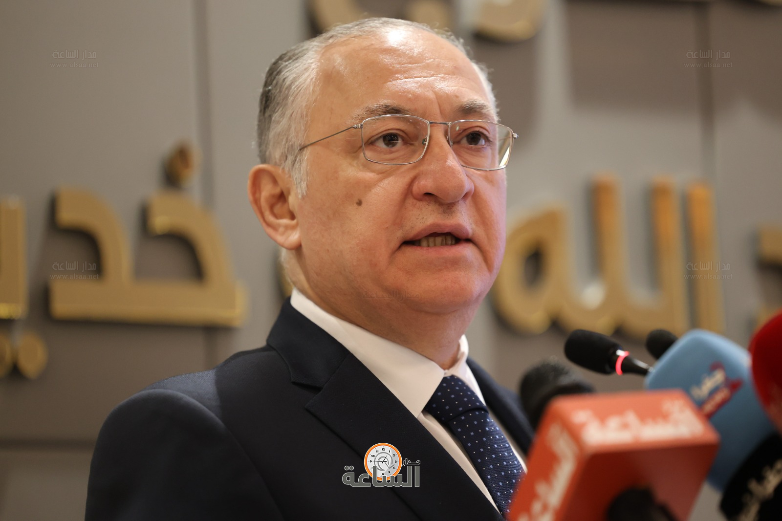 Madar Al-Saa Images 0.18946693676742332