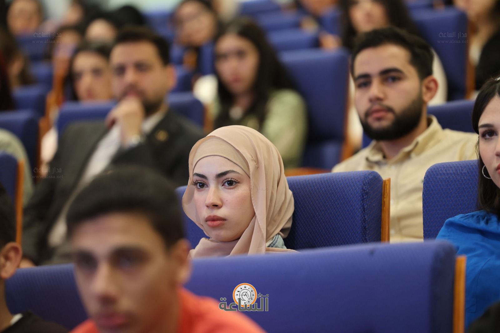 Madar Al-Saa Images 0.24084109687701039