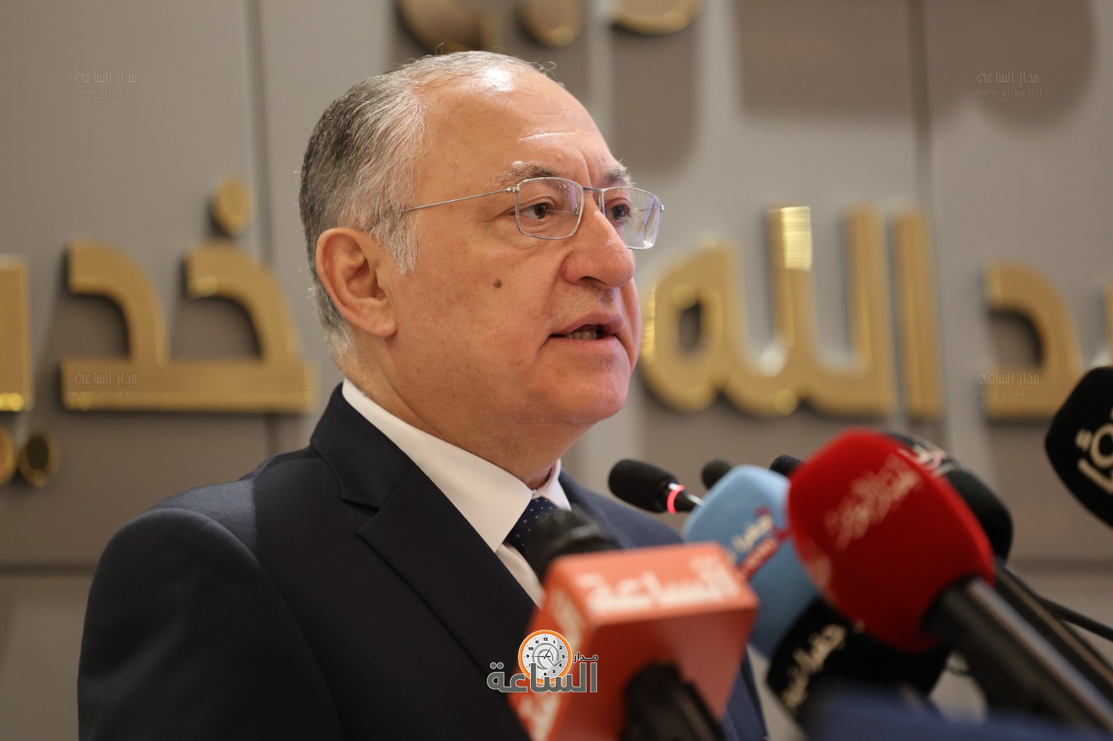 Madar Al-Saa Images 0.6726996326795498