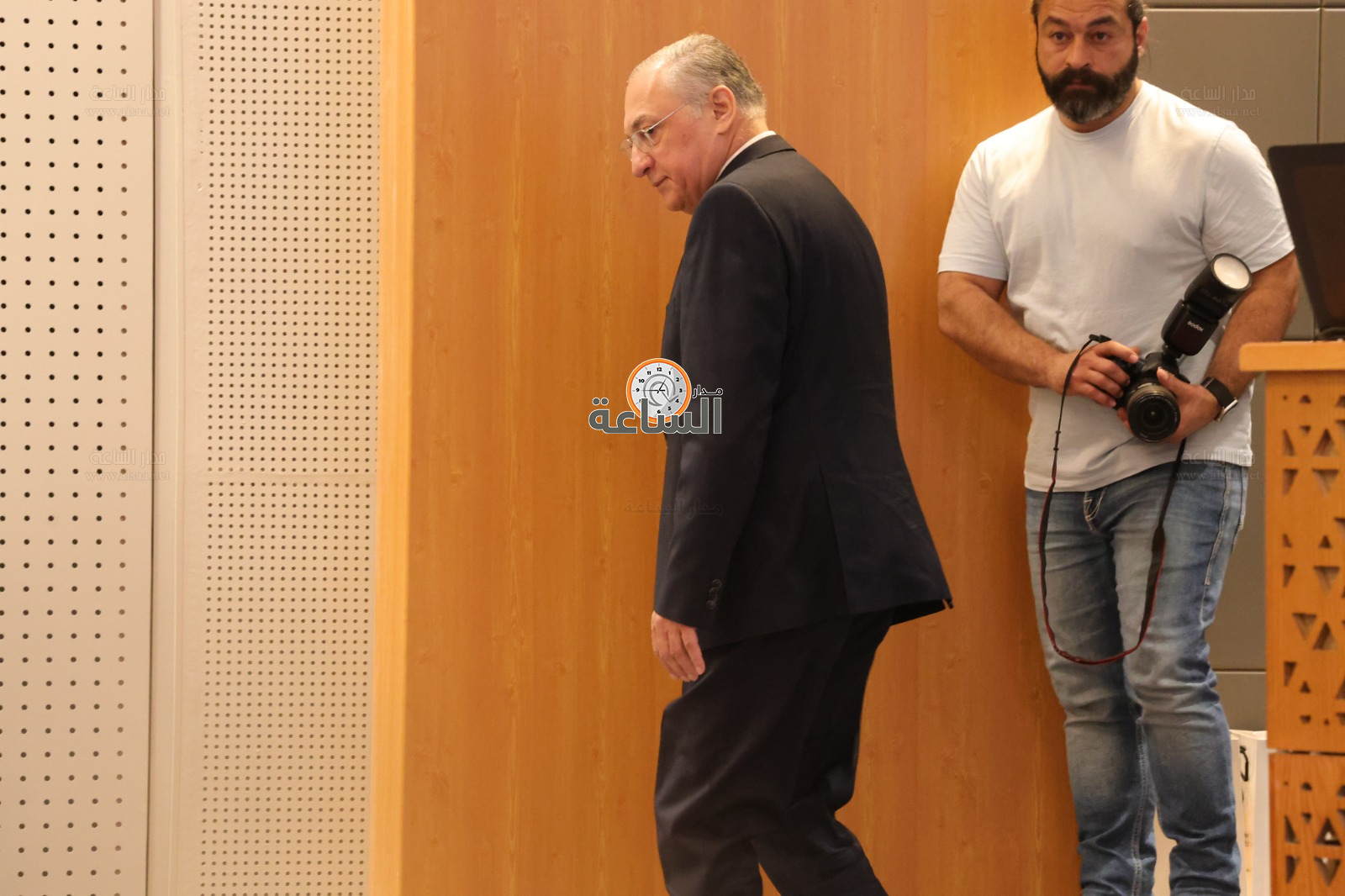 رئيسُ مجلسِ هيئة النزاهة ومكافحة الفساد الدكتور مهند حجازي