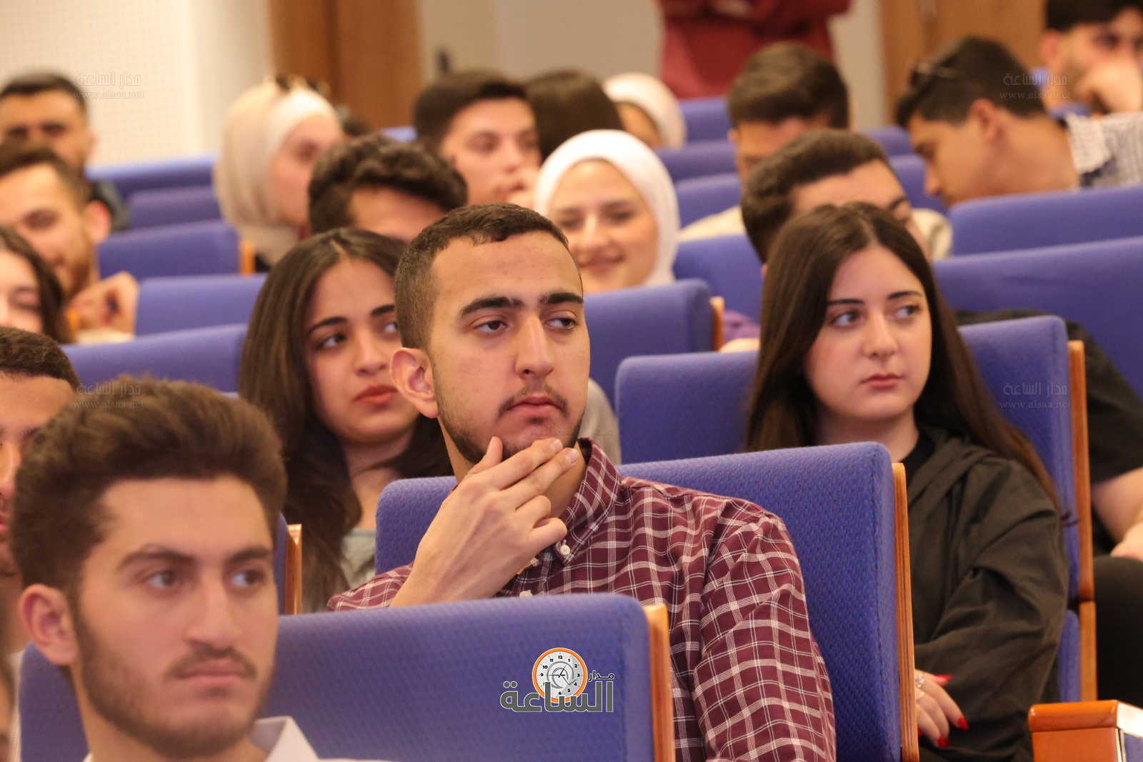 Madar Al-Saa Images 0.5510150875607118