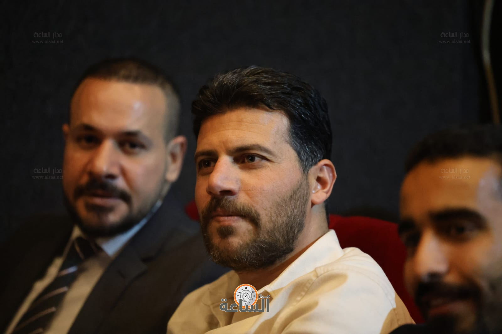 Madar Al-Saa Images 0.4849802359056754