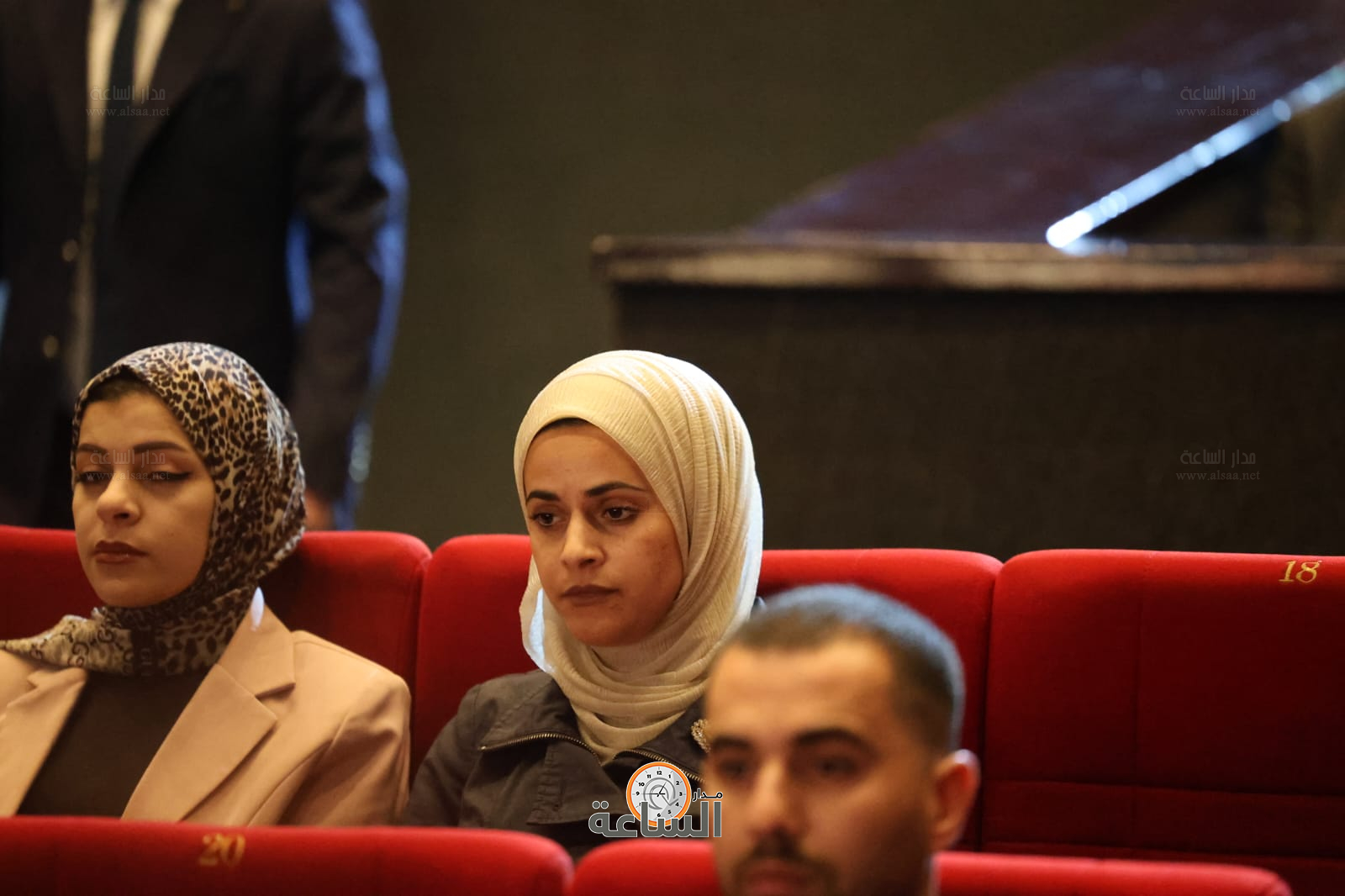 Madar Al-Saa Images 0.08875335426351372