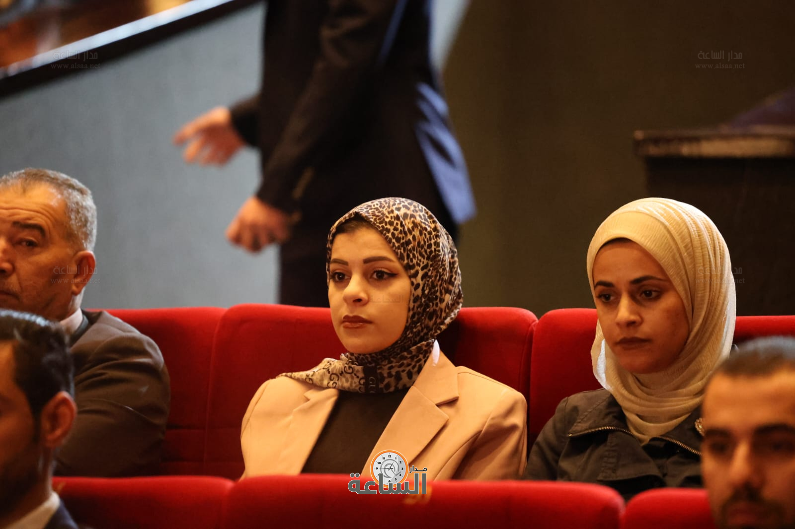 Madar Al-Saa Images 0.16685335516259503