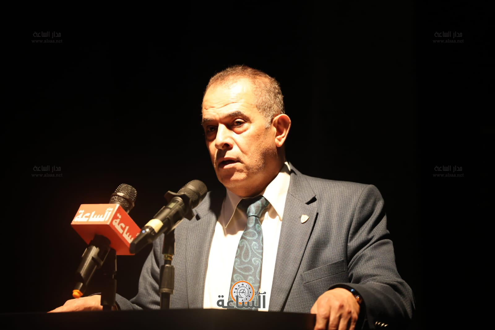 Madar Al-Saa Images 0.498334577958661