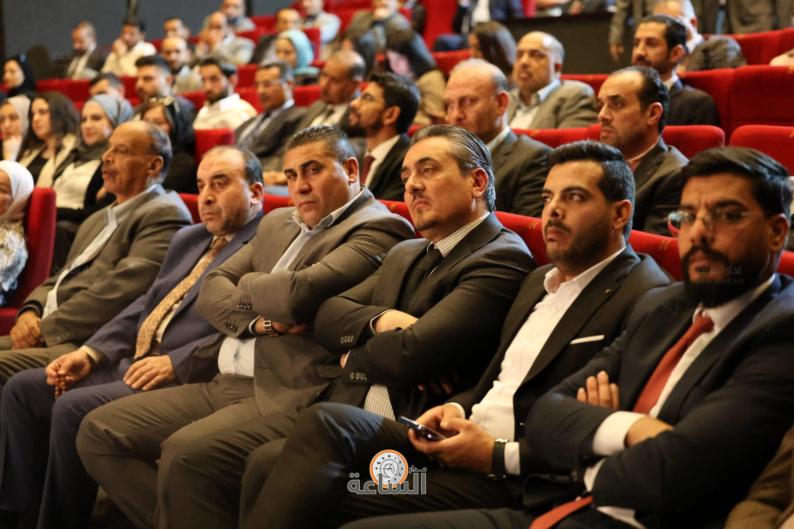 Madar Al-Saa Images 0.549492445727586