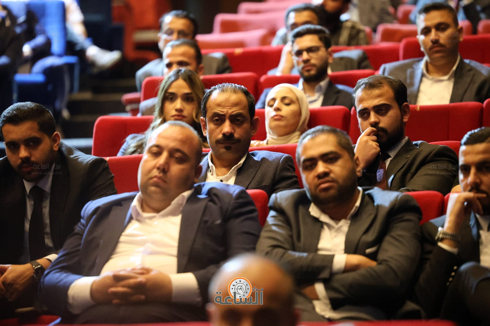 Madar Al-Saa Images 0.394088354842128