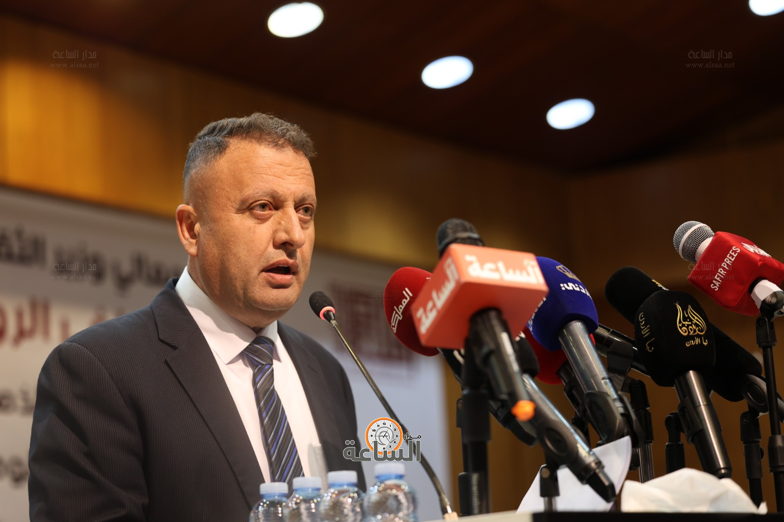 Madar Al-Saa Images 0.806783264085337