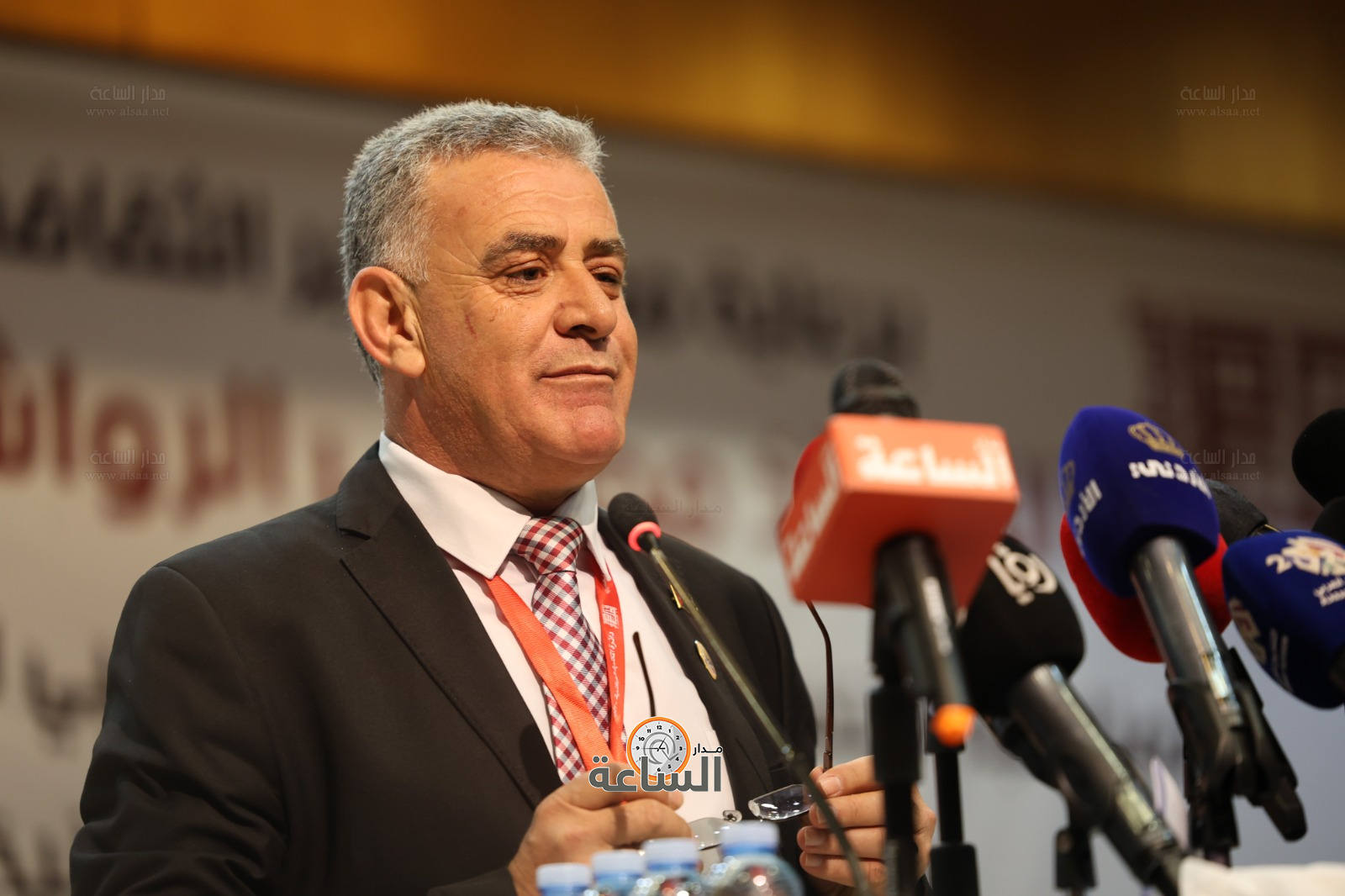 Madar Al-Saa Images 0.05081811213922327