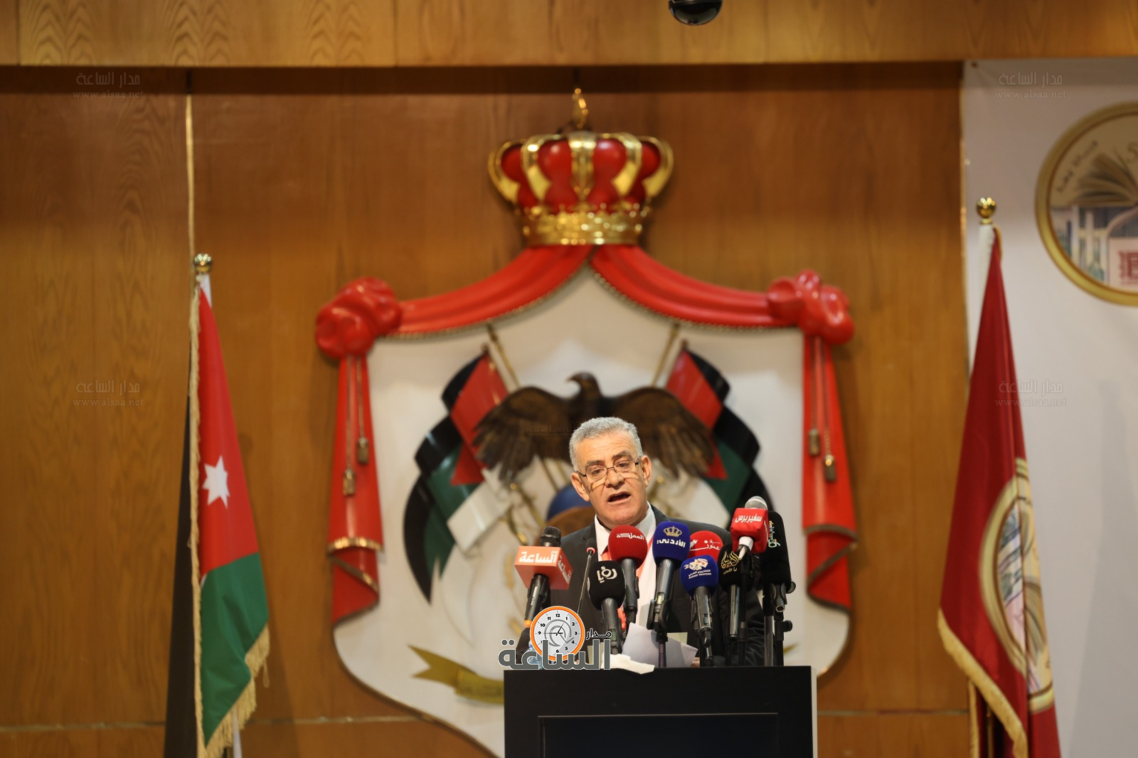 Madar Al-Saa Images 0.020106739344777358