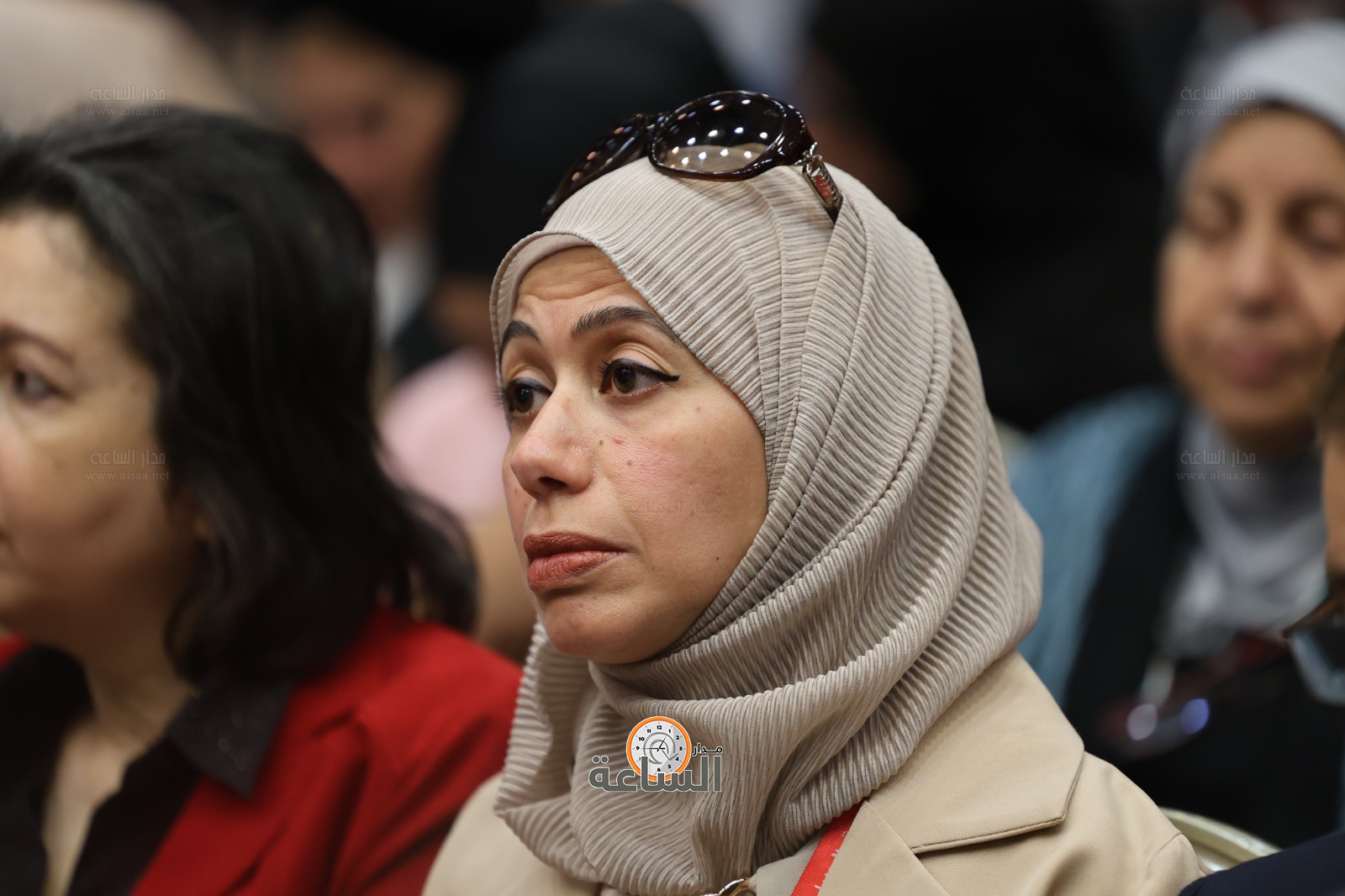 Madar Al-Saa Images 0.7042373385890981