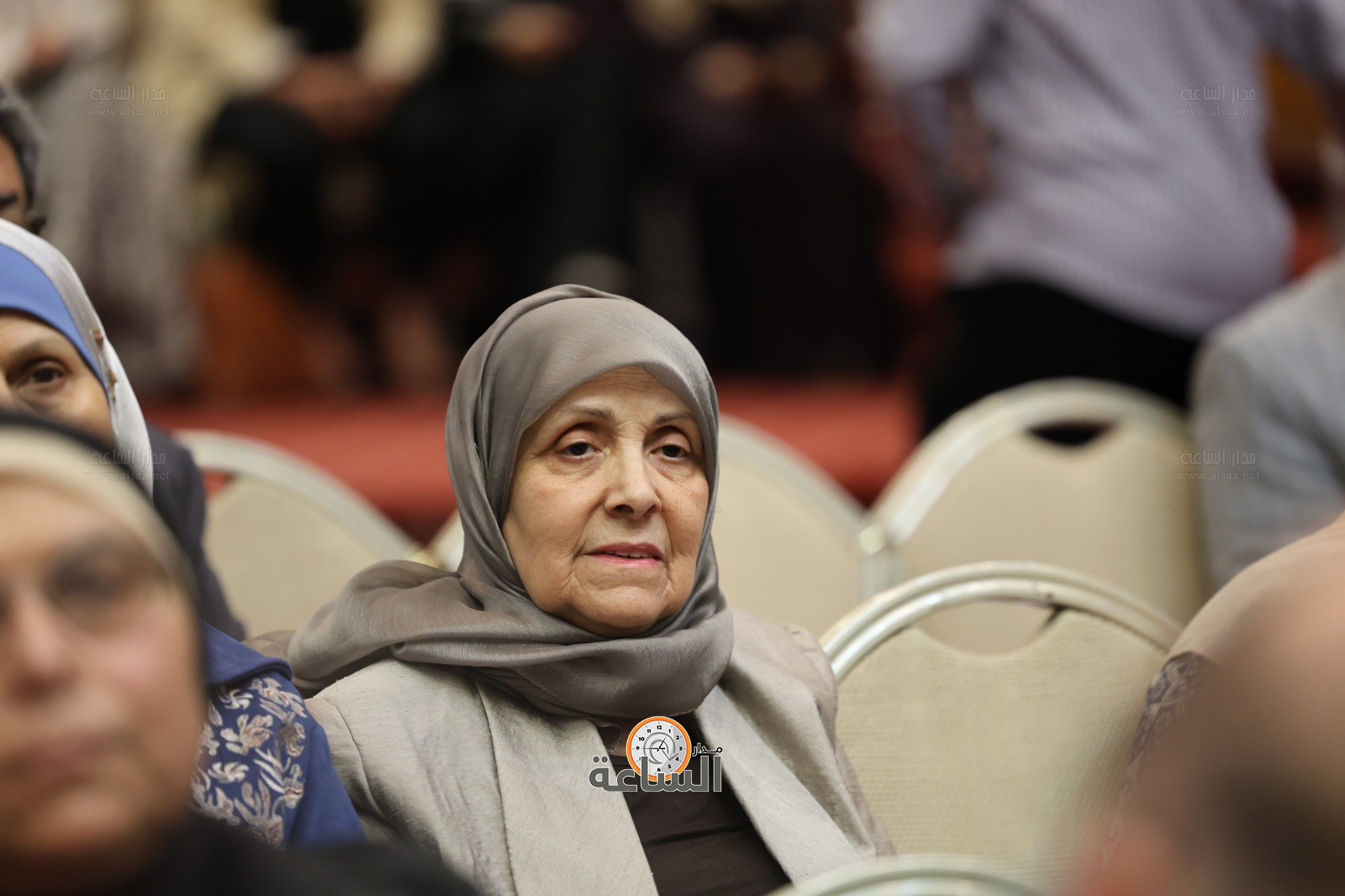 Madar Al-Saa Images 0.877326308872808