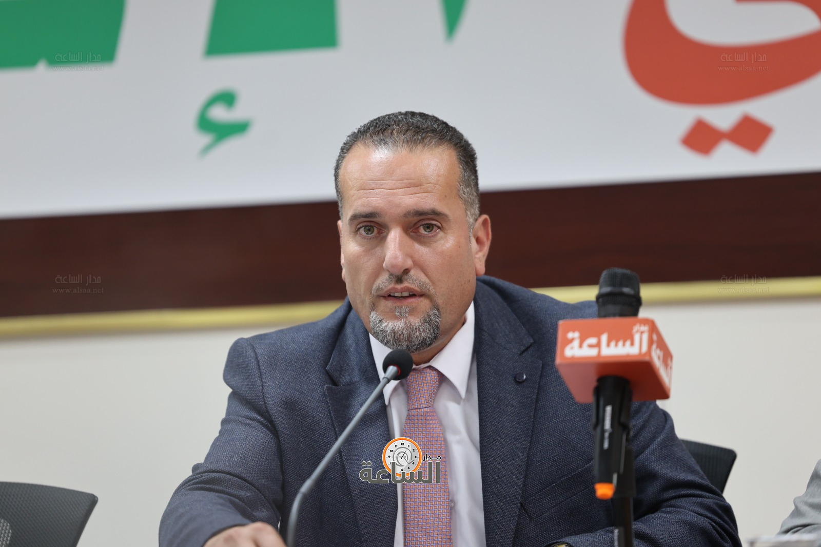 Madar Al-Saa Images 0.175902537088228