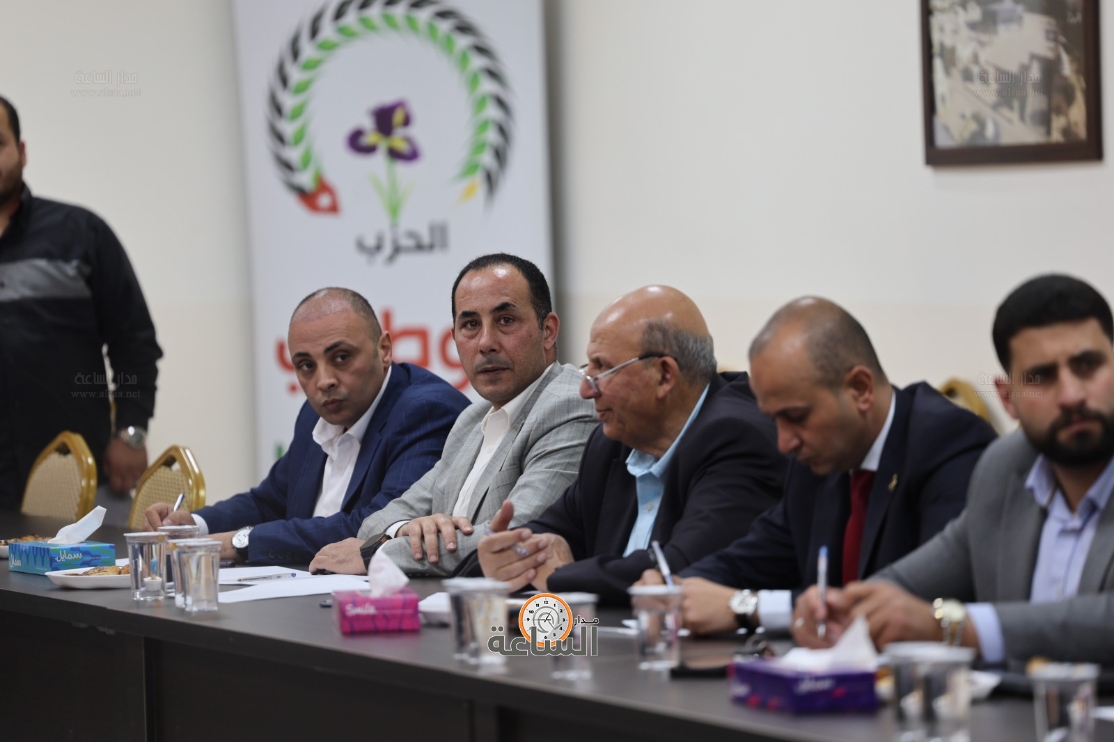 Madar Al-Saa Images 0.58965762109768