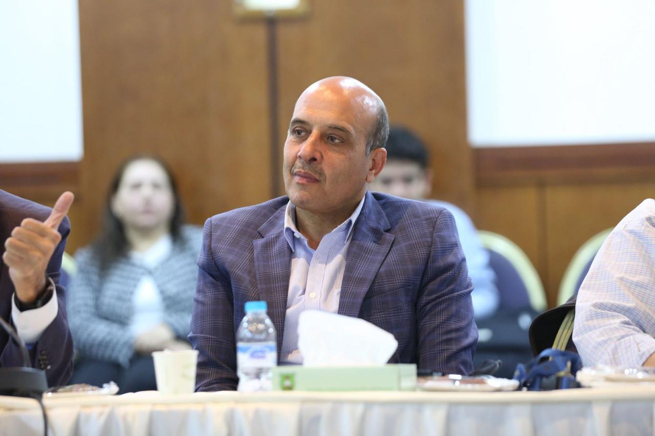 Madar Al-Saa Images 0.5303830120368396