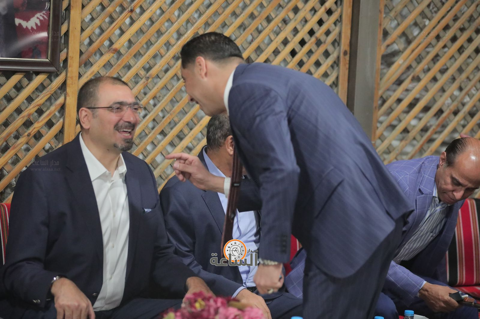 Madar Al-Saa Images 0.40129164442635523