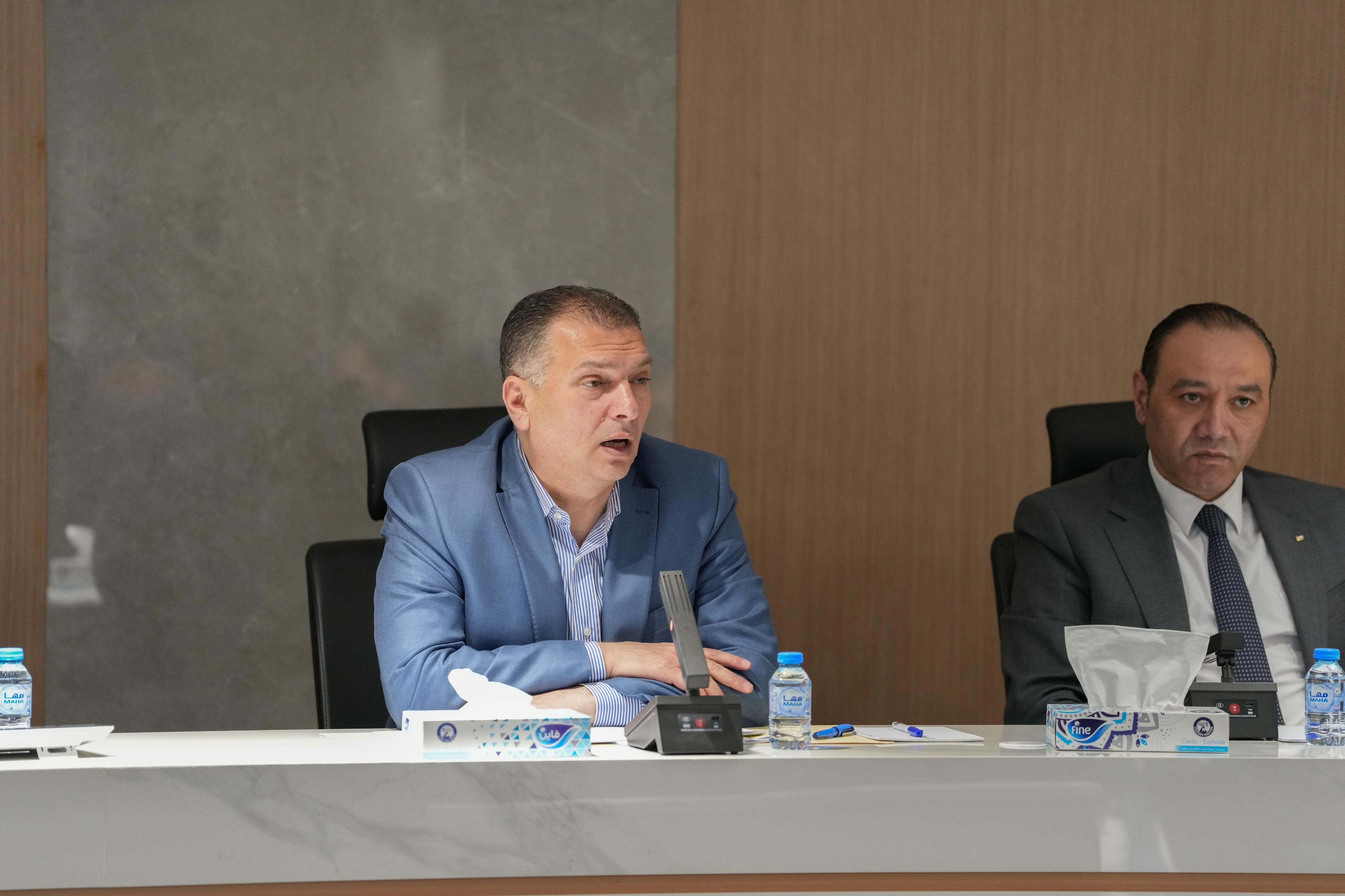 Madar Al-Saa Images 0.42836197588769676